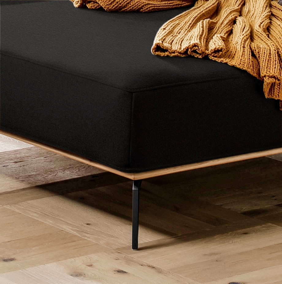 W.SCHILLIG Ecksofa »run, Designsofa mit tollem Sitzkomfort, bequem, L-Form«, mit Holzsockel, Füße in Schwarz pulverbeschichtet, Breite 279 cm