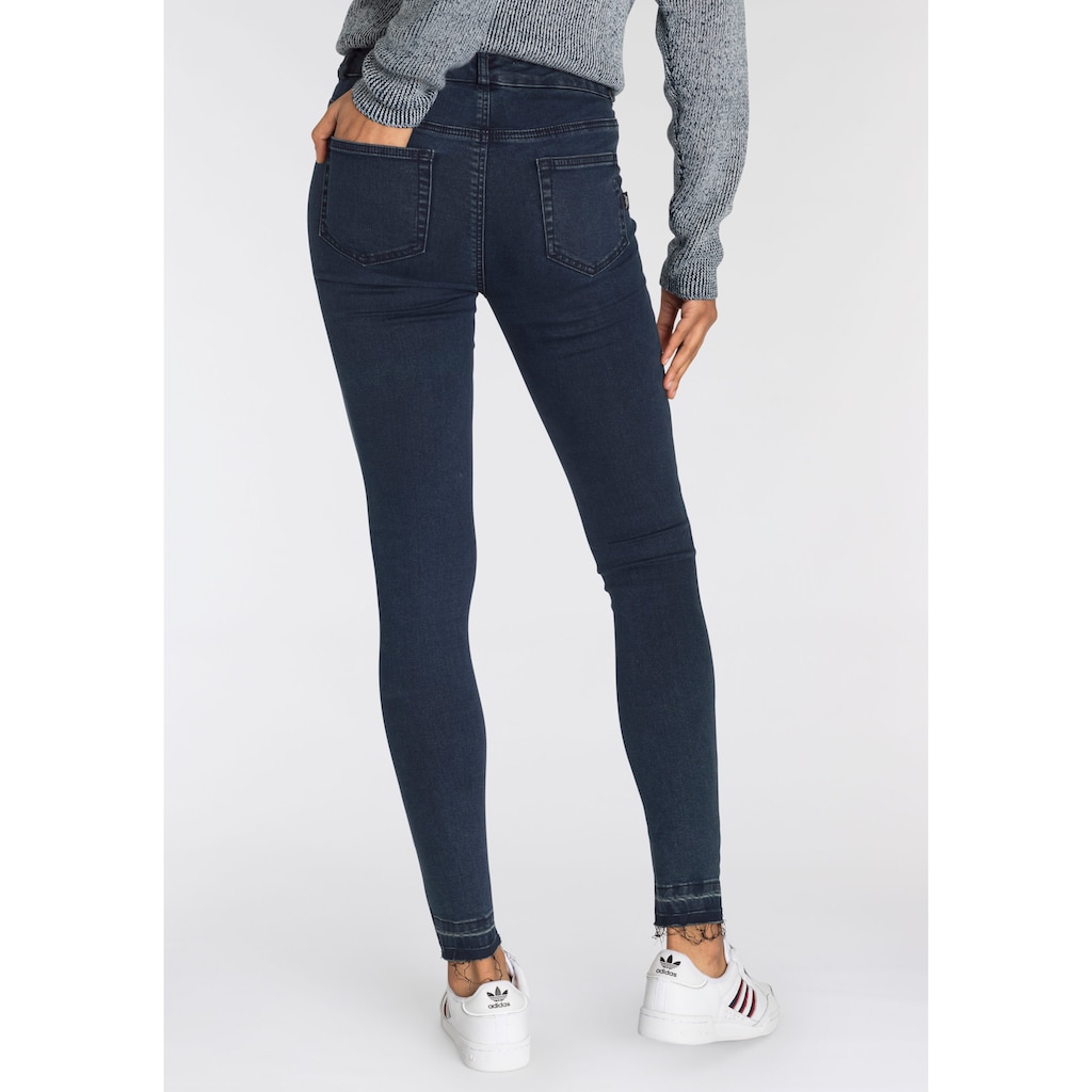 Arizona Skinny-fit-Jeans »Ultra Stretch«, High Waist mit offenem Saum