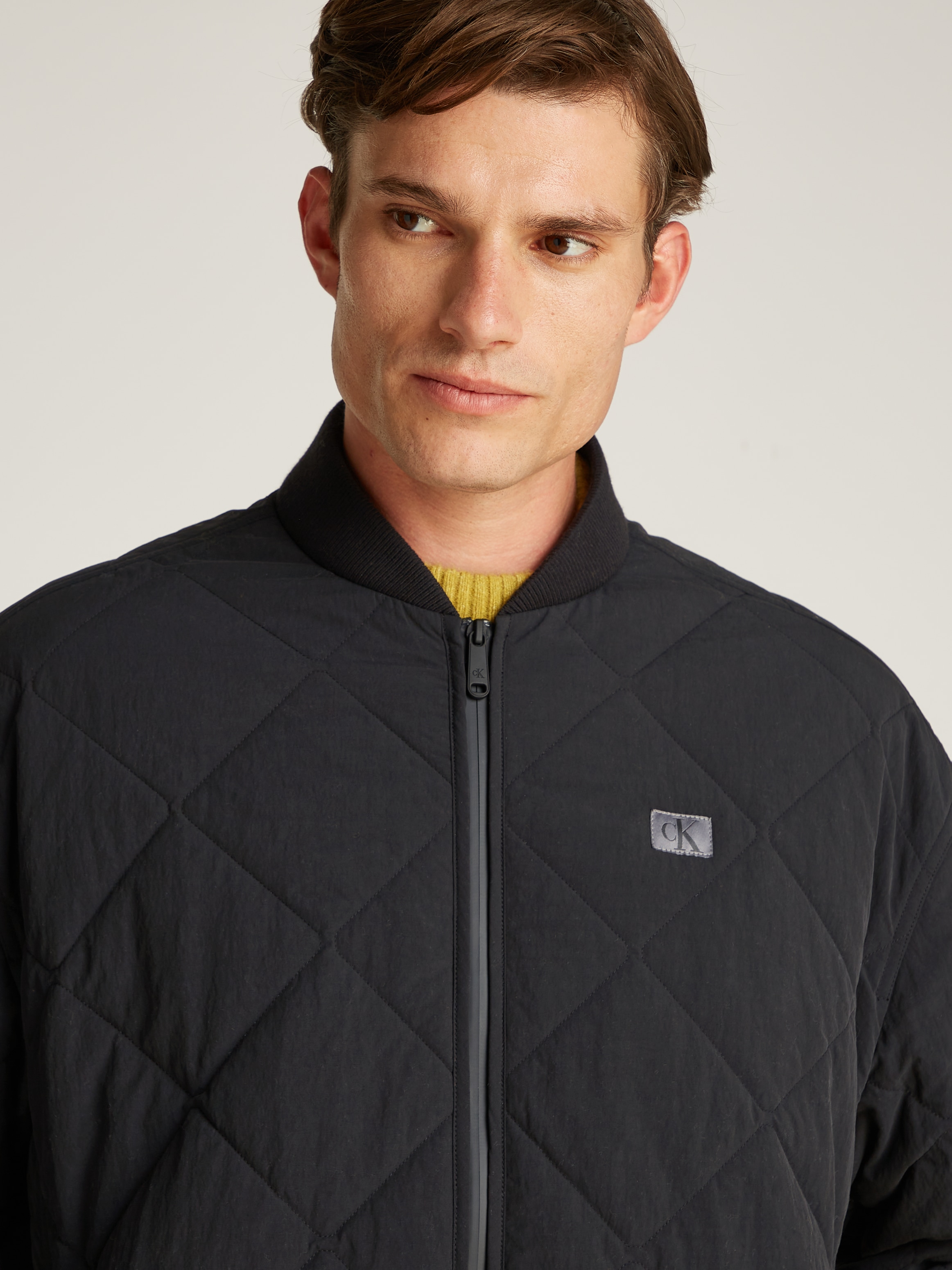 Calvin Klein Jeans Steppjacke »QUILTED JACKET«, Logopatch, Stehkragen