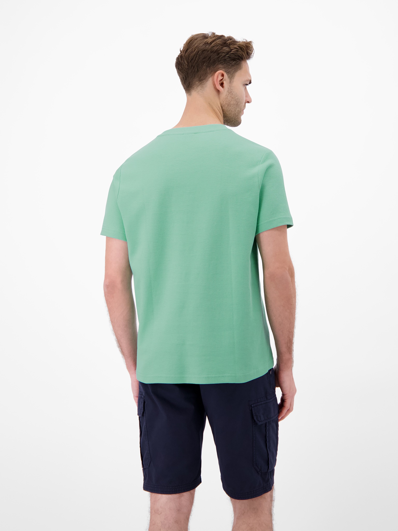 LERROS Rundhalsshirt mit Logo-Badge und in Waffle-Optik
