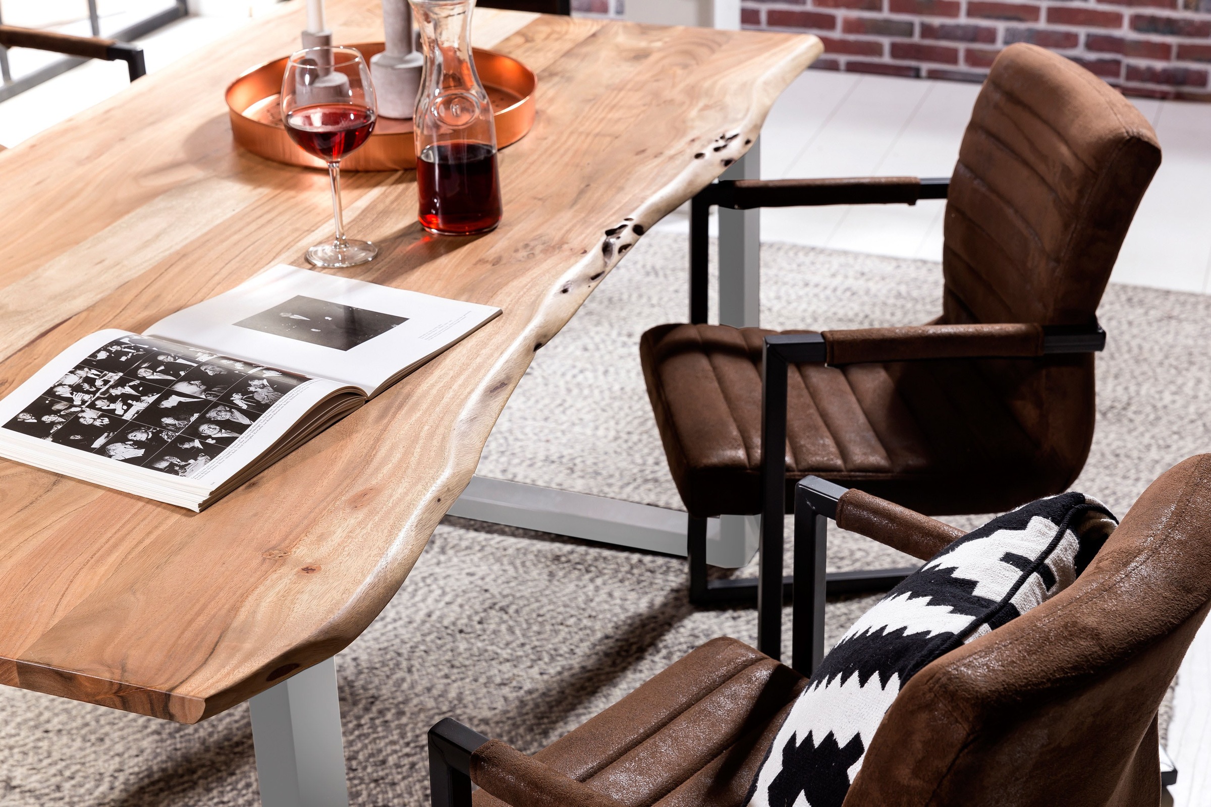SIT Esstisch »Tops&Tables«, mit Tischplatte aus Wildeiche, mit Baumkante wie gewachsen, Vintage