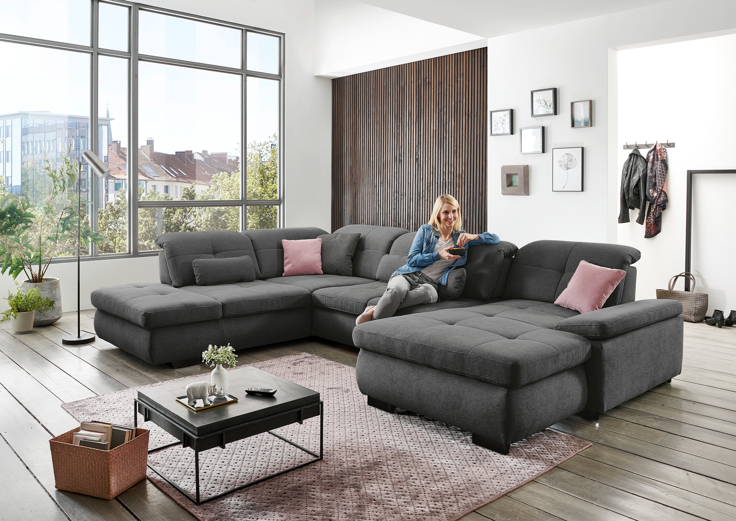 Die PlanBar Ecksofa »MP-IN16012 L-Form, mit Federkern-Polsterung«, inkl. Sitztiefenverstellung wahlweise mit weiteren Funktionen