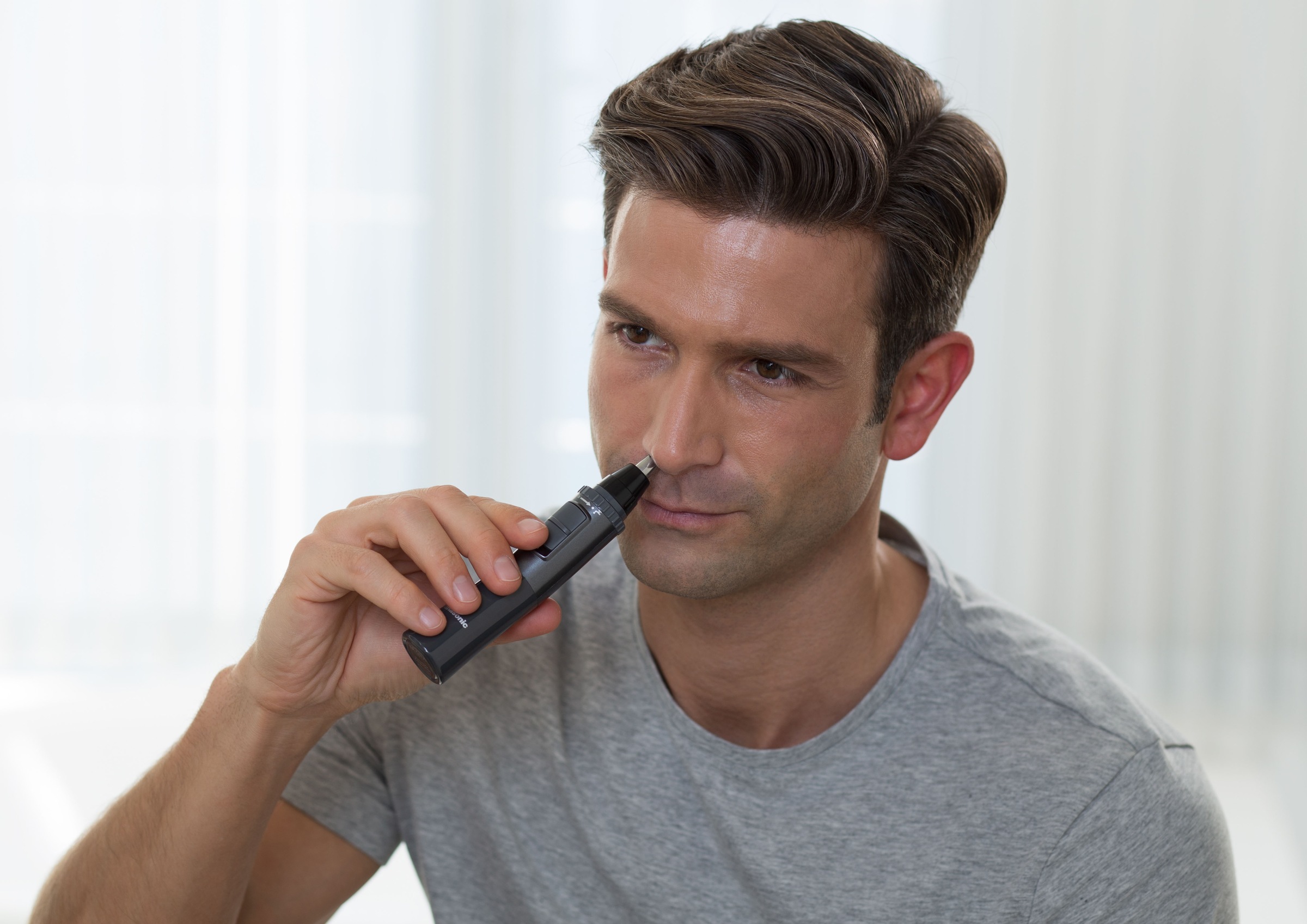 Panasonic Nasen- und Ohrhaartrimmer »ER-GN33-H301«, Hochwertige Klingen, ideal für unterwegs, hygienische Reinigung