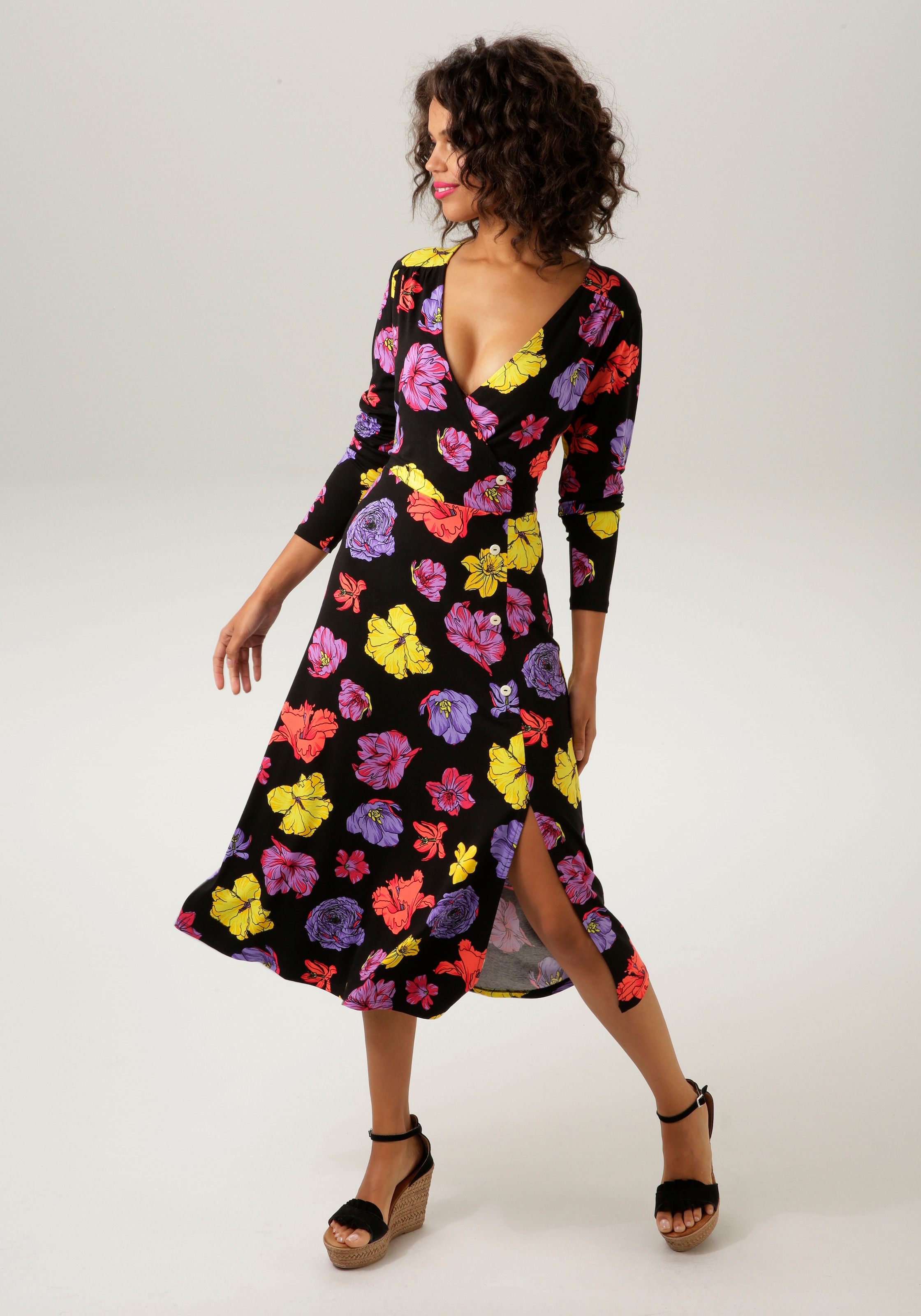 Aniston CASUAL Blüten KOLLEKTION bestellen bedruckt mit NEUE Jerseykleid, - farbenfrohen