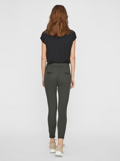 Vero Moda Jogger Pants »VMEVA MR LOOSE STRING PANT GA NOOS«, hinten mit elastischem Bündchen