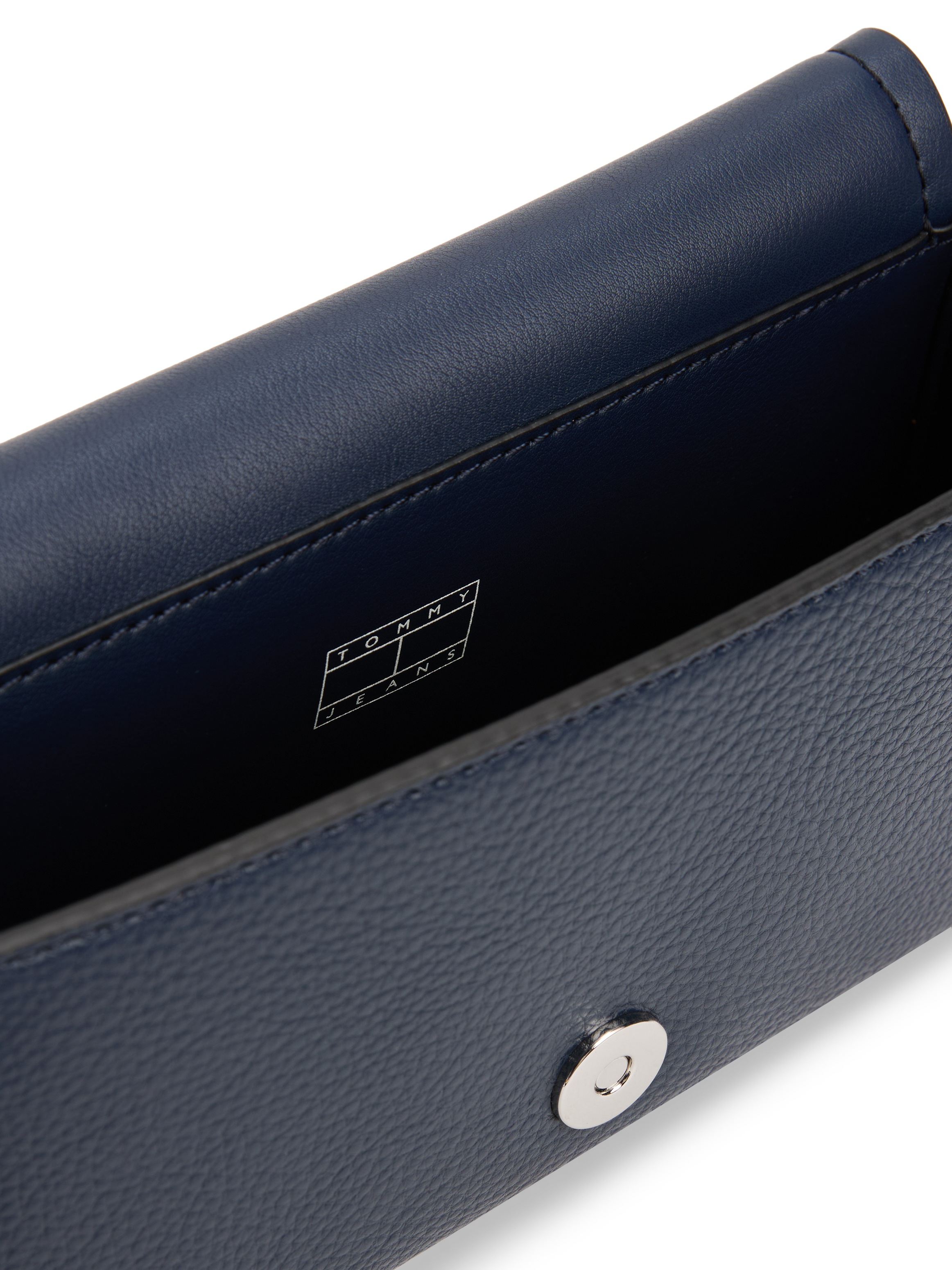 Tommy Jeans Umhängetasche »TJW MUST FLAP CROSSOVER«, Damen Schultertasche, Minibag mit Tommy-Schmuckemblem