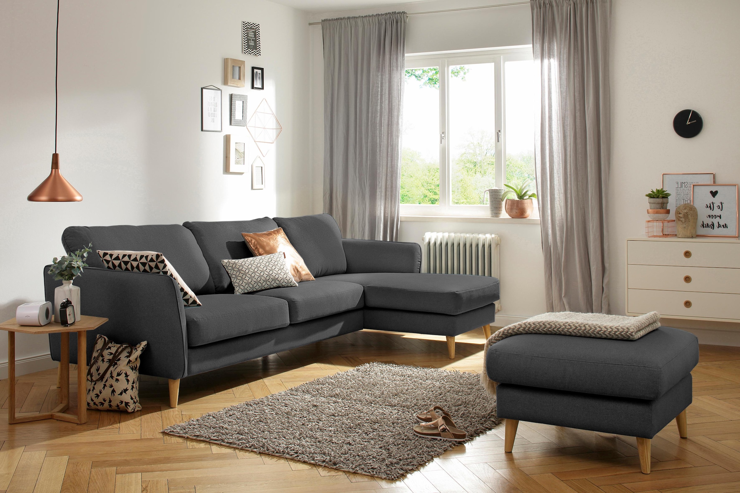 Home affaire Ecksofa »MARSEILLE (279/152cm),L-Form, Rec. rechts/links, verschiedene Bezüge«, Massivholzbeine Eiche, Landhausstil, Wellenunterfederung
