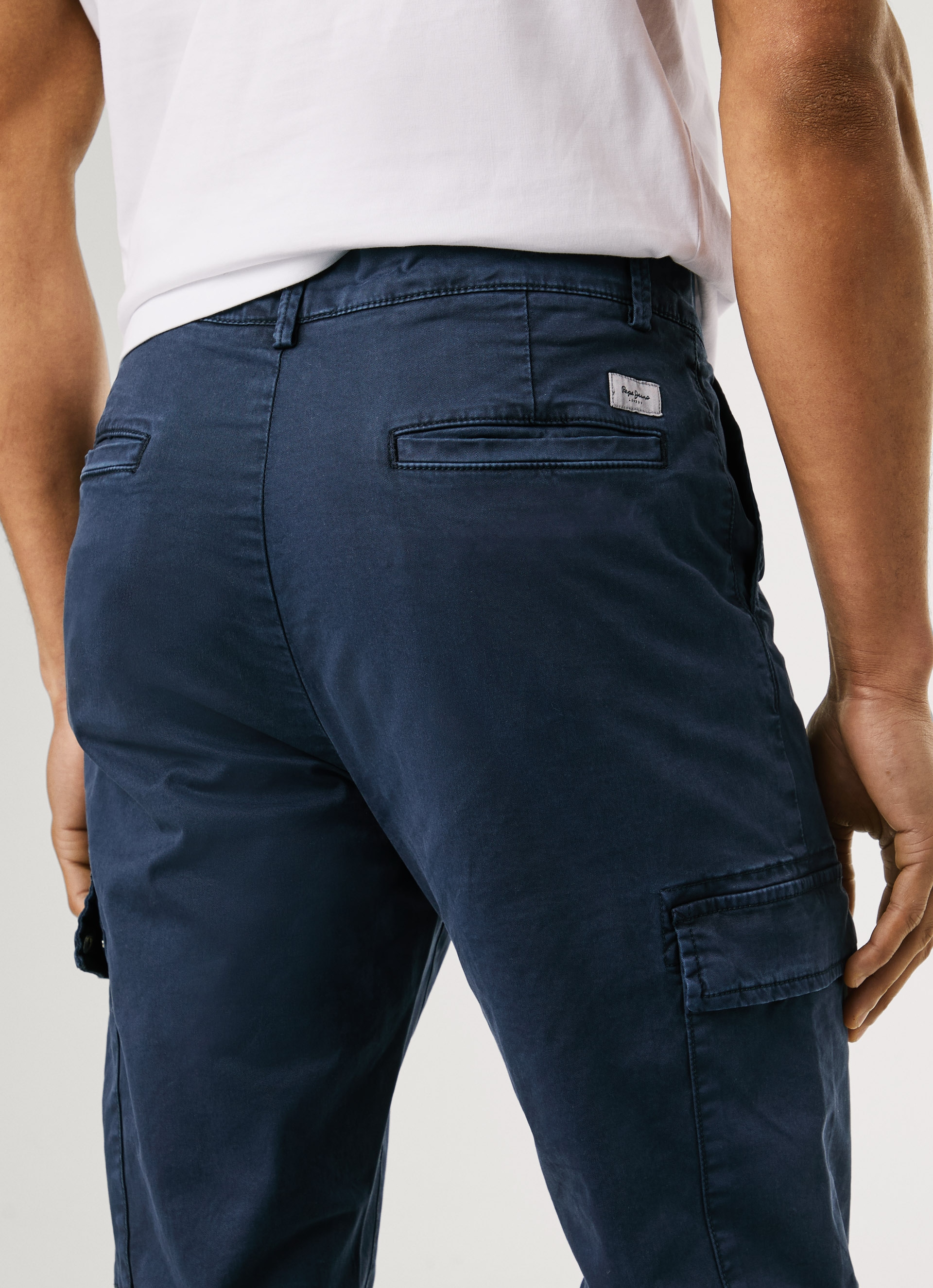 Pepe Jeans Chinohose »SLIM CARGO TWILL«  mit aufgesetzten Taschen