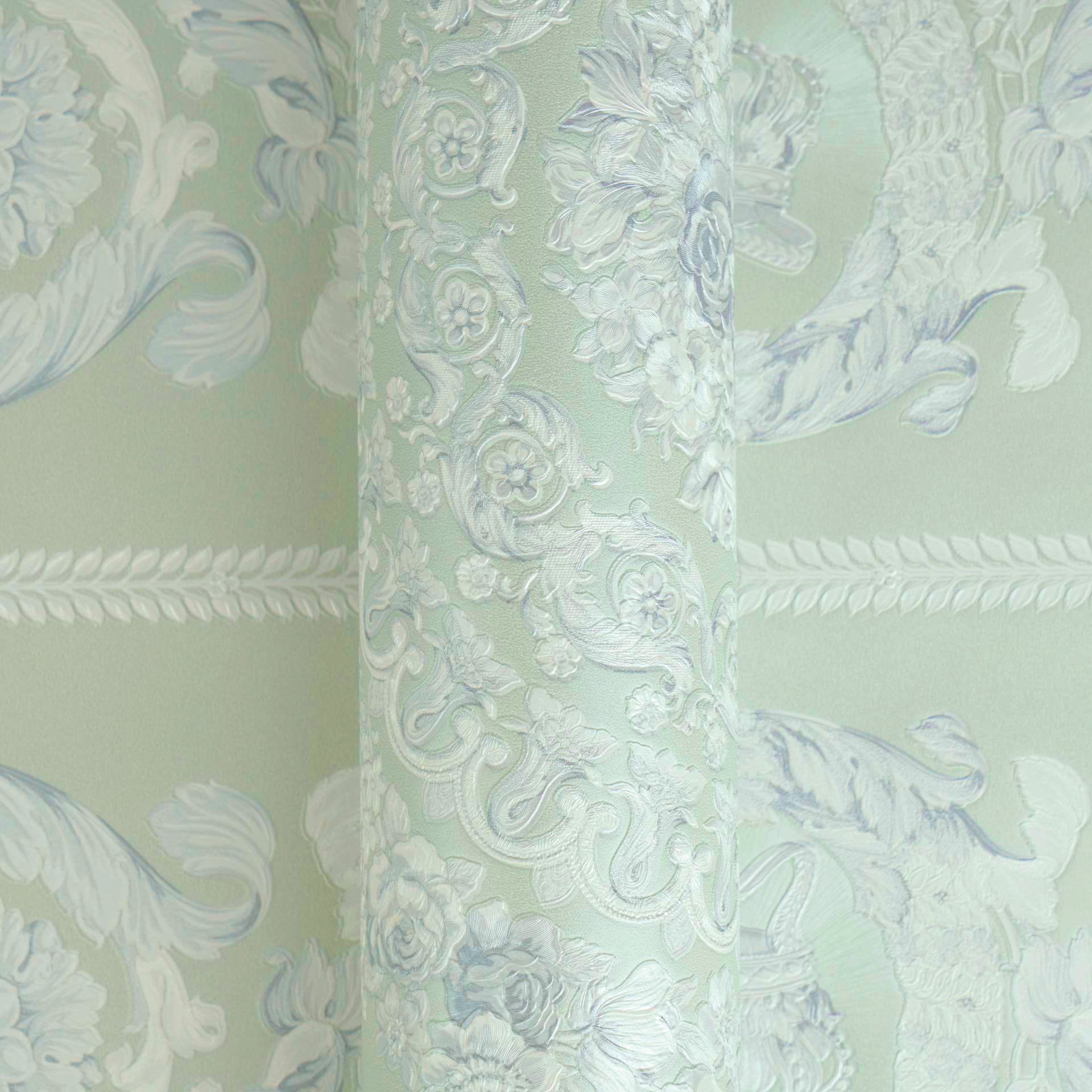 Versace Vliestapete »Versace 6 Heritage –« 3D-Optik | Barock | Motiv geprägt Opulentes Medaillon-Design mit Glanz & fein strukturierter Oberfläche