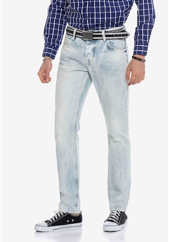 Cipo & Baxx Bequeme Jeans, mit schmalem Saum in Straight Fit kaufen