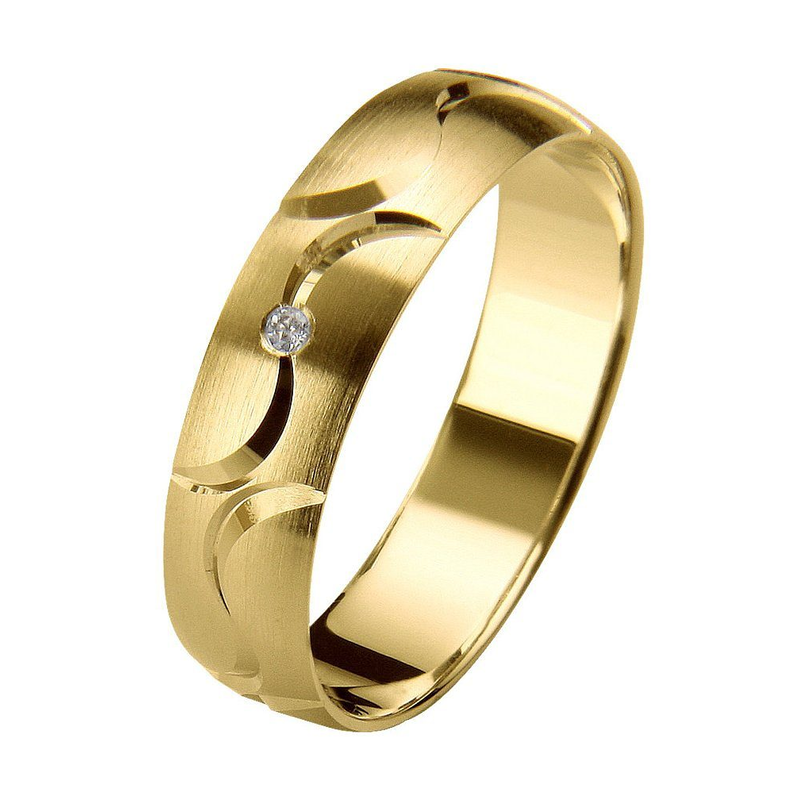 FIRETTI Trauring »Schmuck Geschenk Gold 375 Hochzeit Ehering Trauring "LIEBE"« Made in Germany, wahlweise mit oder ohne Brillant gelbgoldfarben 17...
