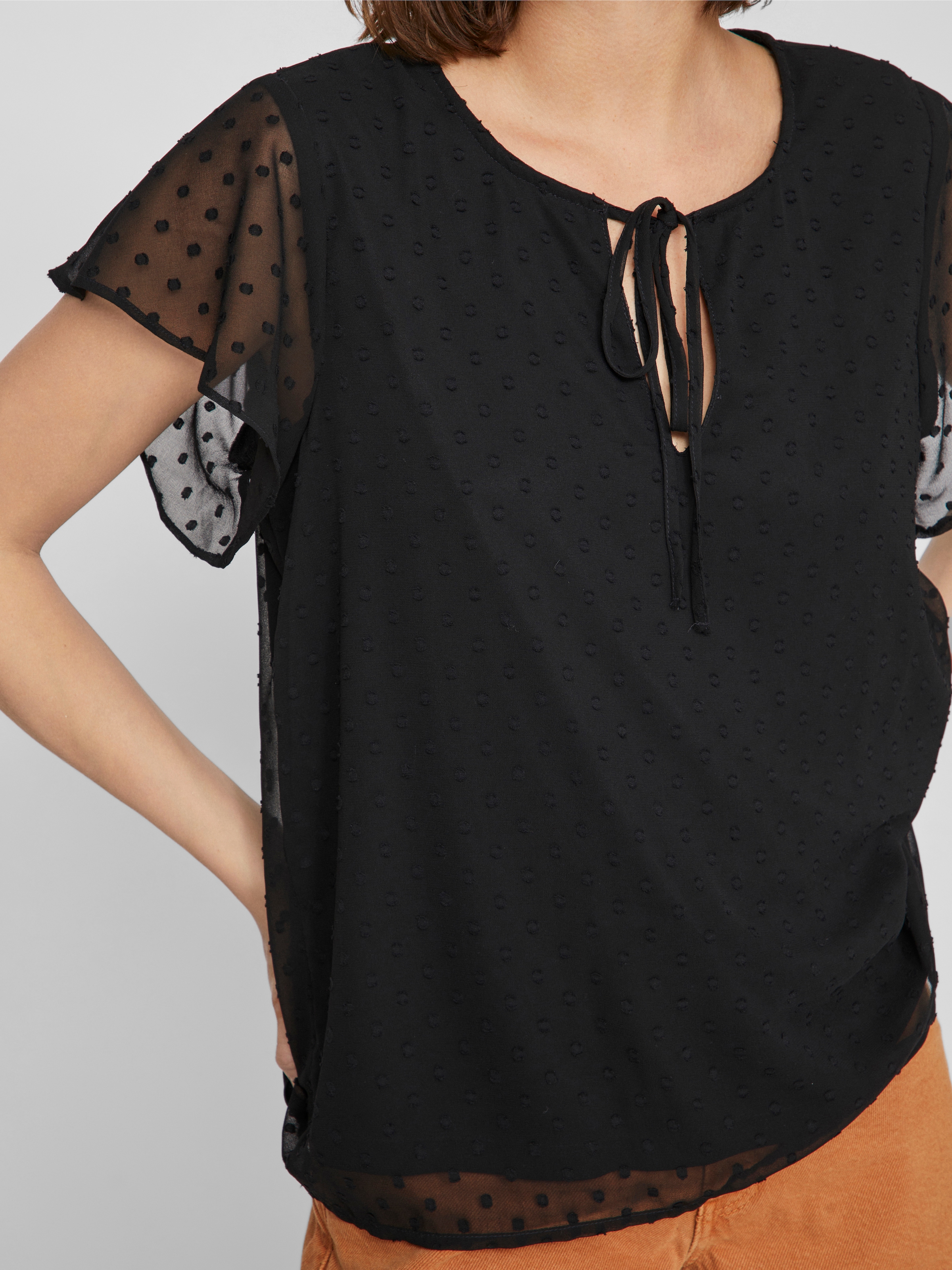 Vila Kurzarmshirt »VIEDEE C/S V-NECK TOP - NOOS«