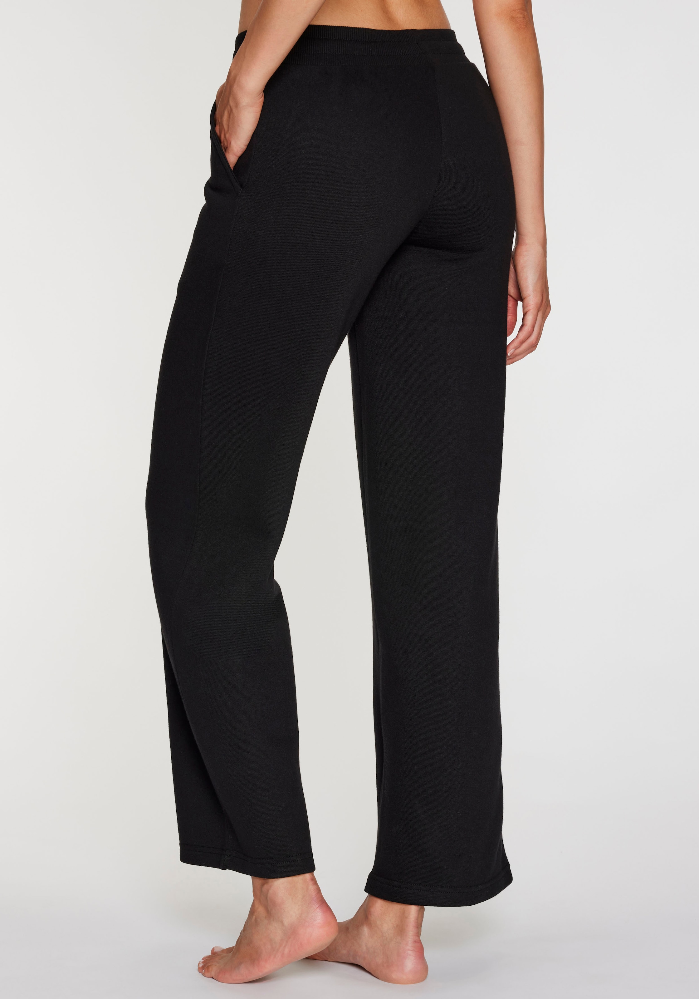 H.I.S Relaxhose, mit weitem Bein und aus ultraweicher Sweatqualität, Loungewear