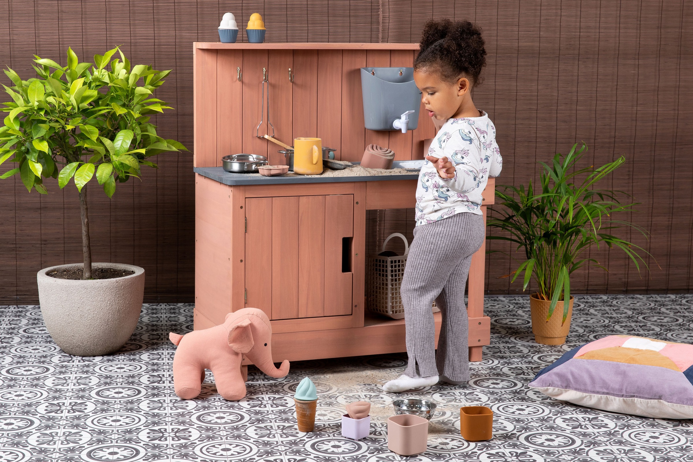 MUDDY BUDDY® Outdoor-Spielküche »Matschküche Mud Expert« Dieses Produkt besteht aus FSC®-zertifiziertem Material.