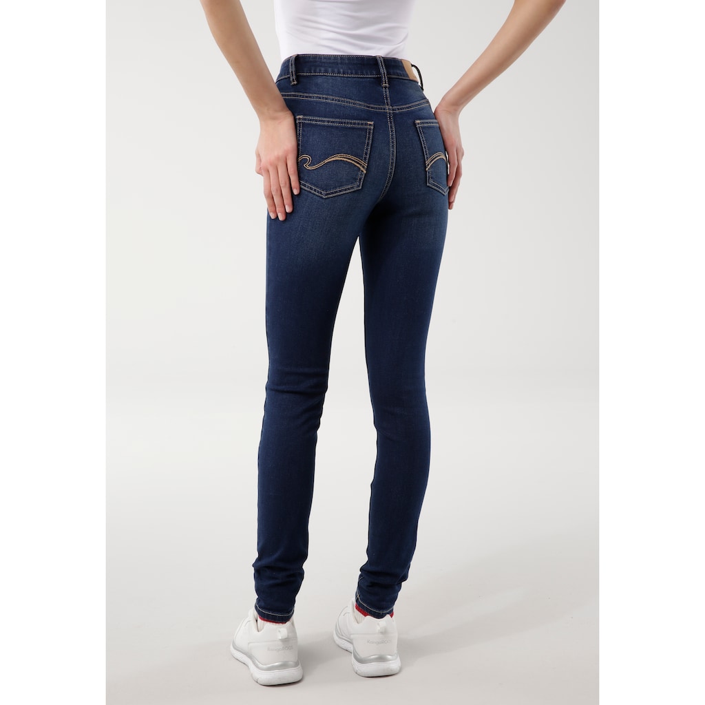 KangaROOS 5-Pocket-Jeans »SUPER SKINNY HIGH RISE«, mit used-Effekt - NEUE KOLLEKTION
