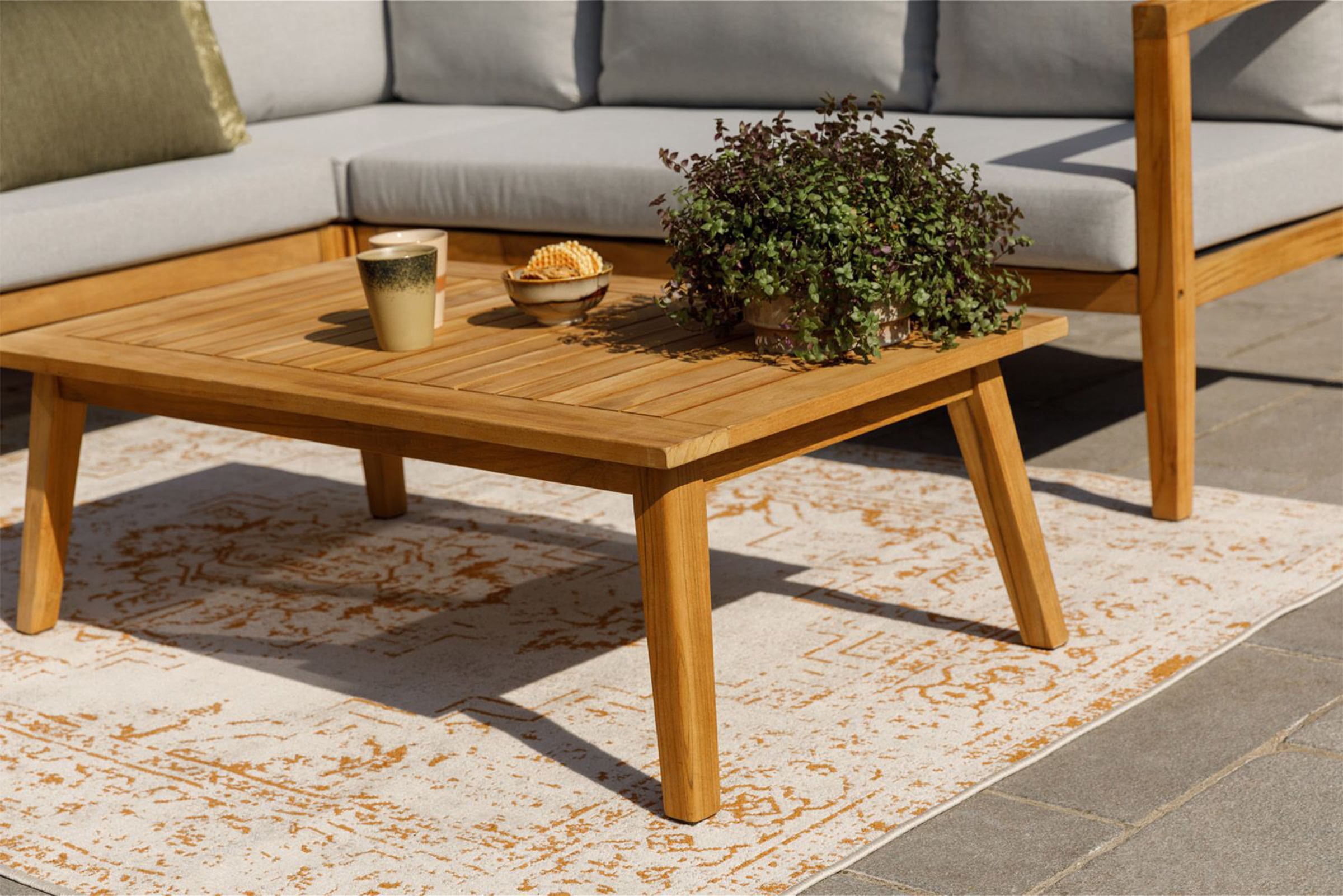 WOOOD Sitzgruppe »LUCCA LOUNGESET GARTEN TEAK INKL. KISSEN« 3 tlg. tlg.