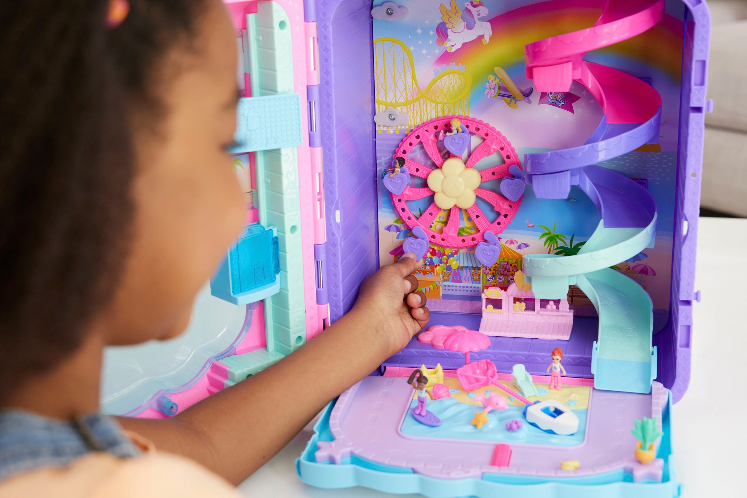 Polly Pocket Spielwelt »Pollyville Urlaub im Rollkoffer«