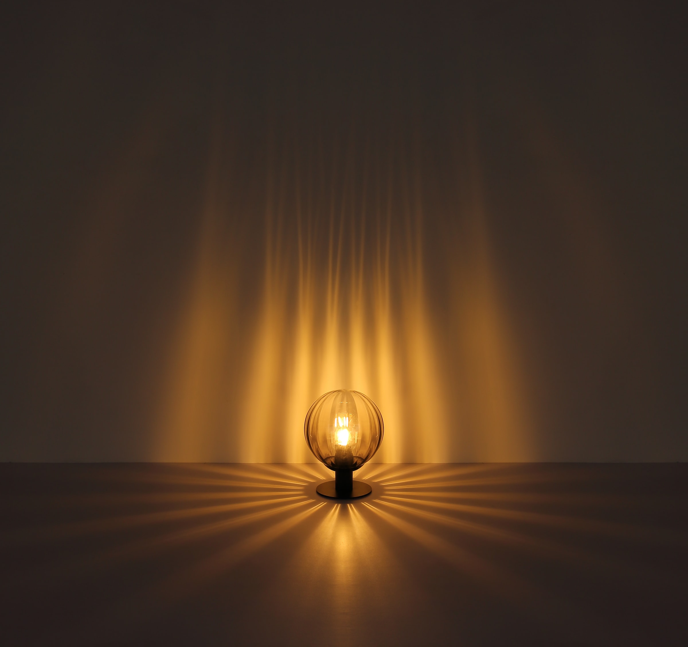 GLOBO LIGHTING Tischleuchte »DALLERTA«, Leuchtmittel E27 | ohne Leuchtmittel, Tischlampe/Glas rauchfarben/Schalter am Kabel/Wohnbereich