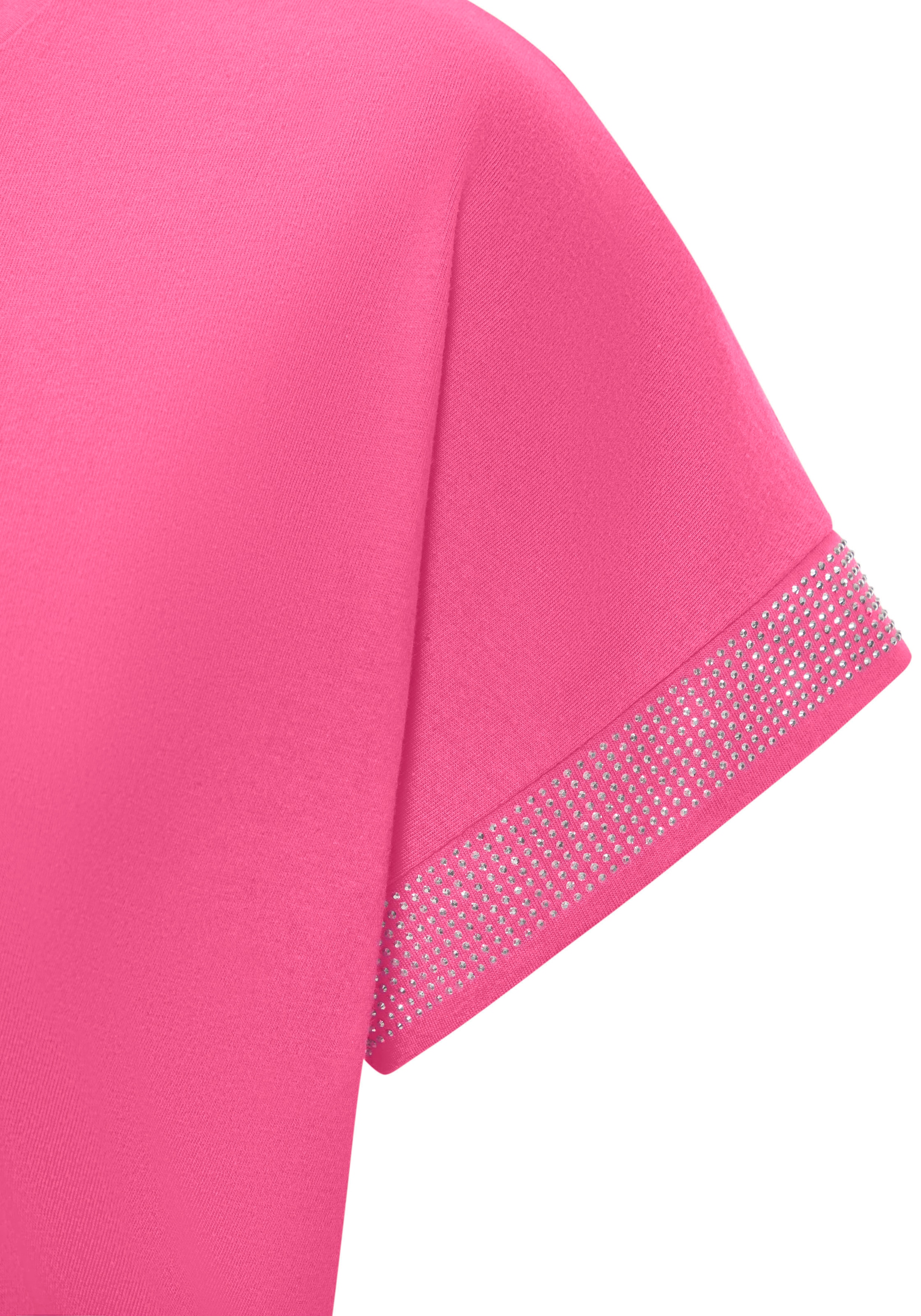 LASCANA Kurzarmshirt »mit glitzernem Strass-Design am Arm«, aus weicher Baumwoll-Qualität