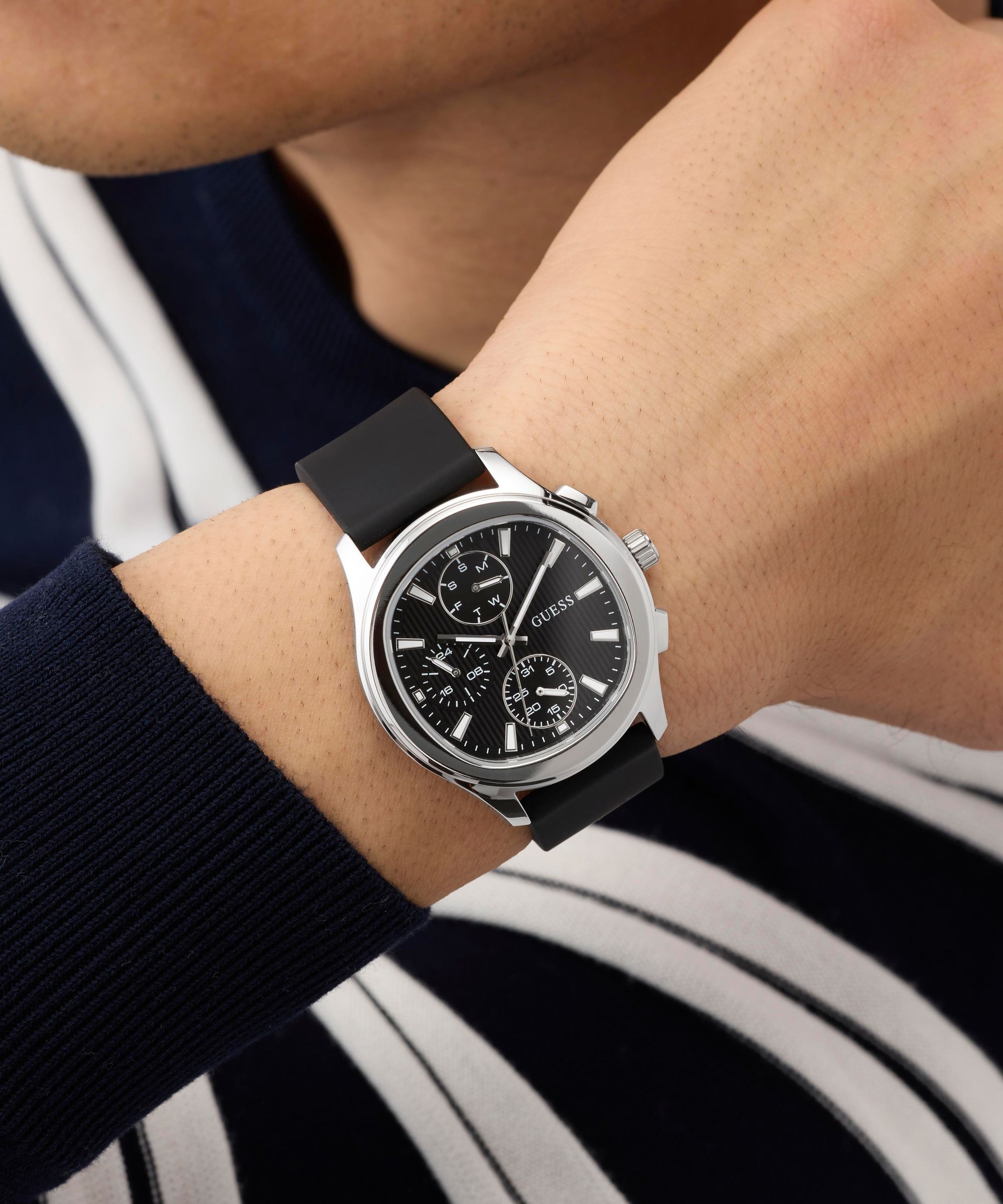 Guess Multifunktionsuhr »PALMER« Quarzuhr, Armbanduhr, Herrenuhr, Silikonarmband, analog, Wochentag