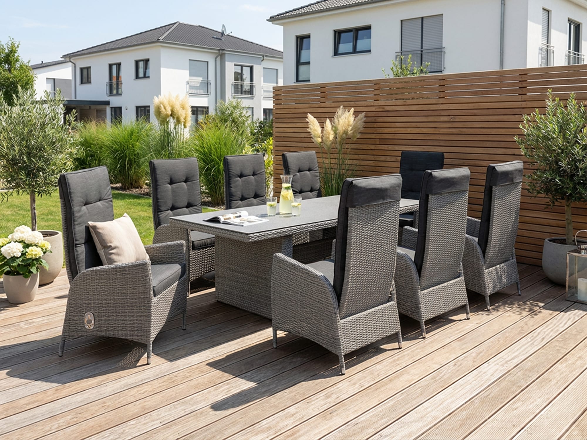 KONIFERA Garten-Essgruppe »Brisbane« inkl. Auflagen, 8x Sessel, 1x Tisch 225x100x75, Aluminium/Polyrattan,, 17 Stk. tlg. Rückenlehnen verstellbar, Tischplatte aus Stone-Spray-Glas