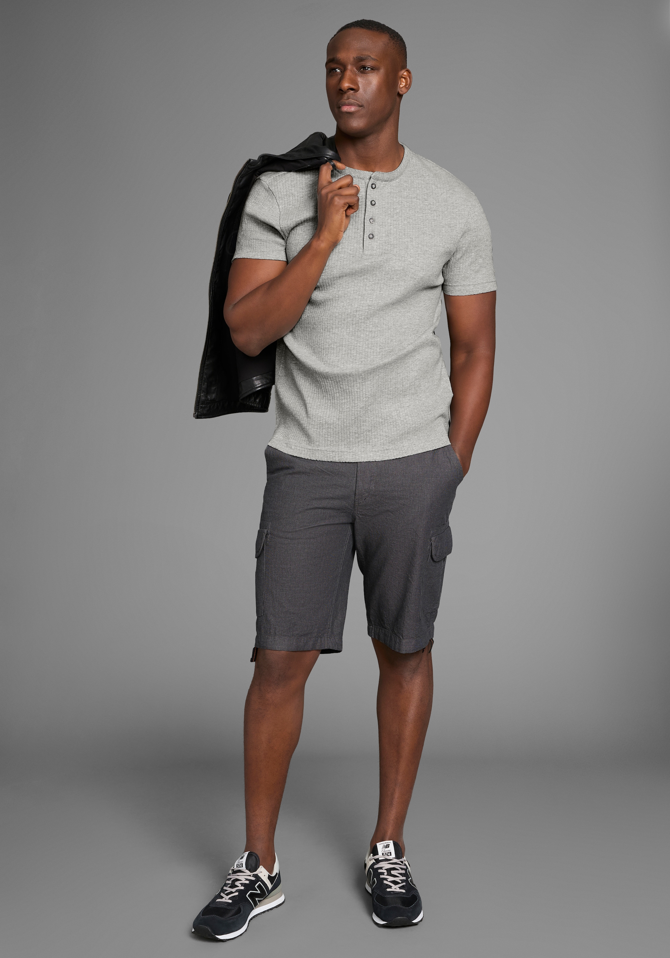Bruno Banani Henleyshirt, in elastischer Rippenqualität