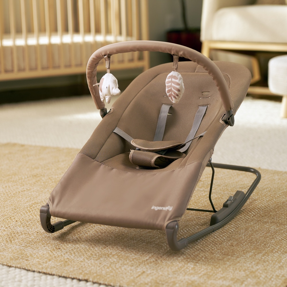 ingenuity Babywippe »Nestle™ Vibrating Rocker« bis 9 kg mit Vibration