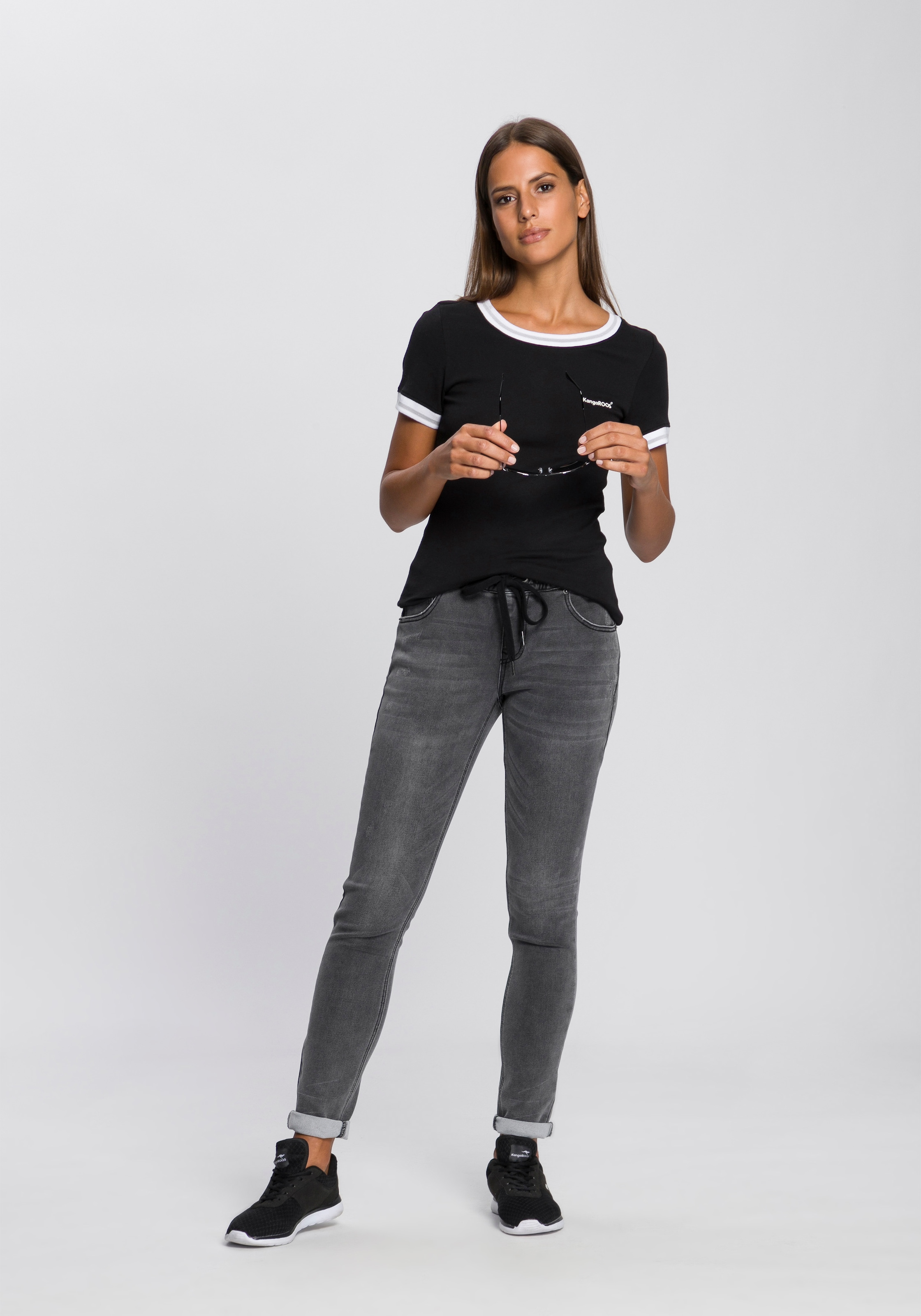 Pants, in elastischem im Denim-Optik KangaROOS mit Jogg Online-Shop Bündchen kaufen