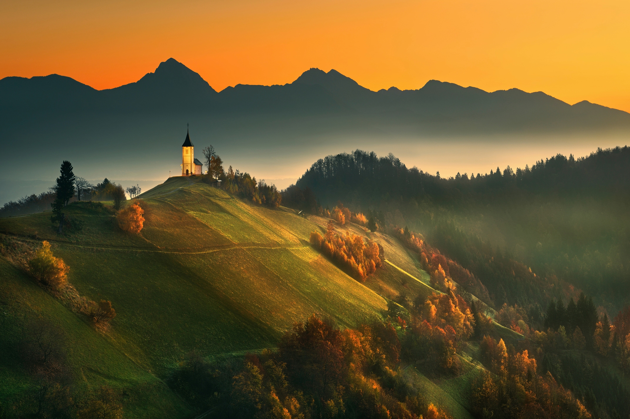 Papermoon Fototapete »Photo-Art KRZYSZTOF BROWKO, SLOWENISCHER HERBST« günstig online kaufen