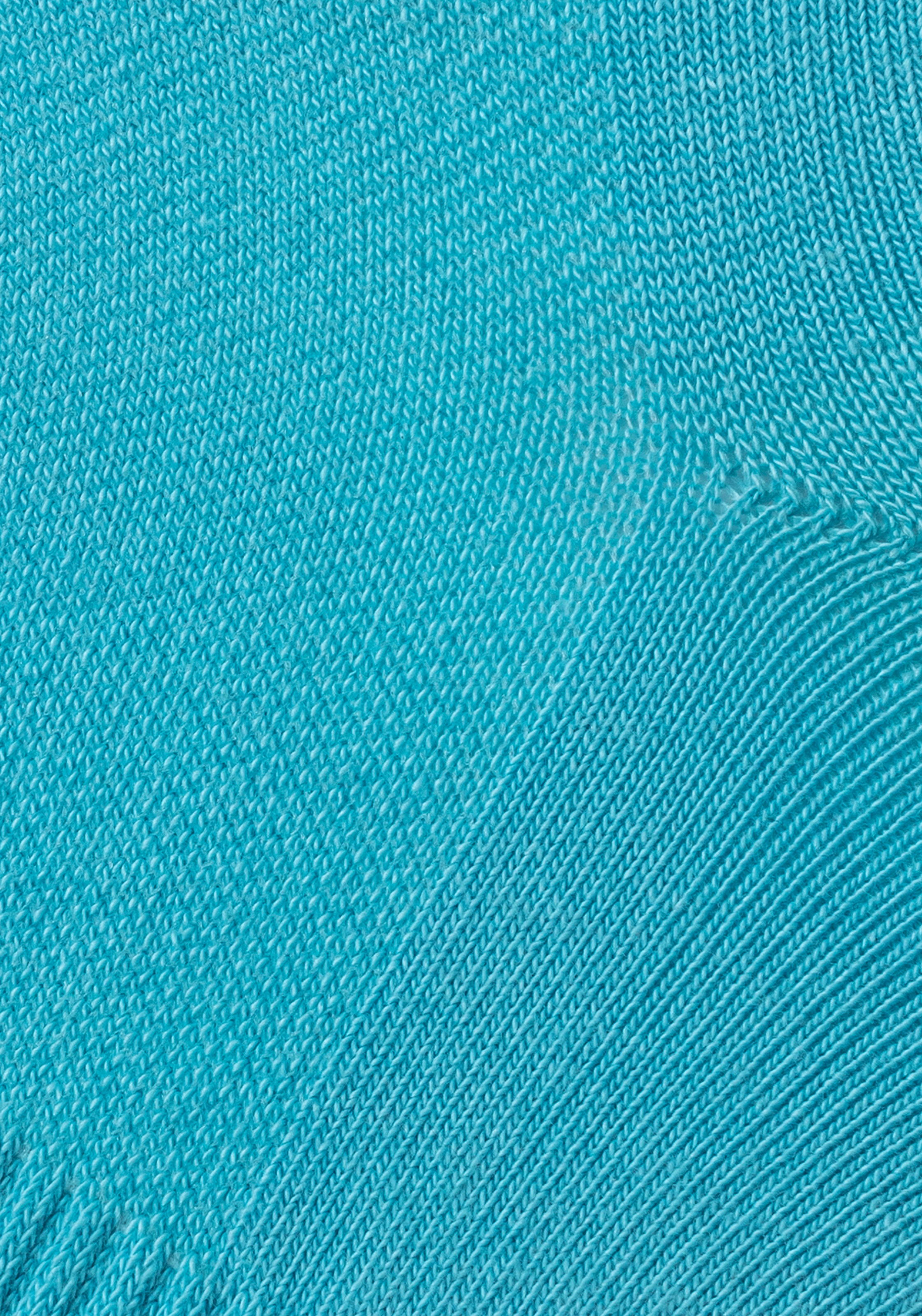 Bench. Sneakersocken, (Packung, 6 Paar), mit feiner Mesh Konstruktion und Mittelfußgummi