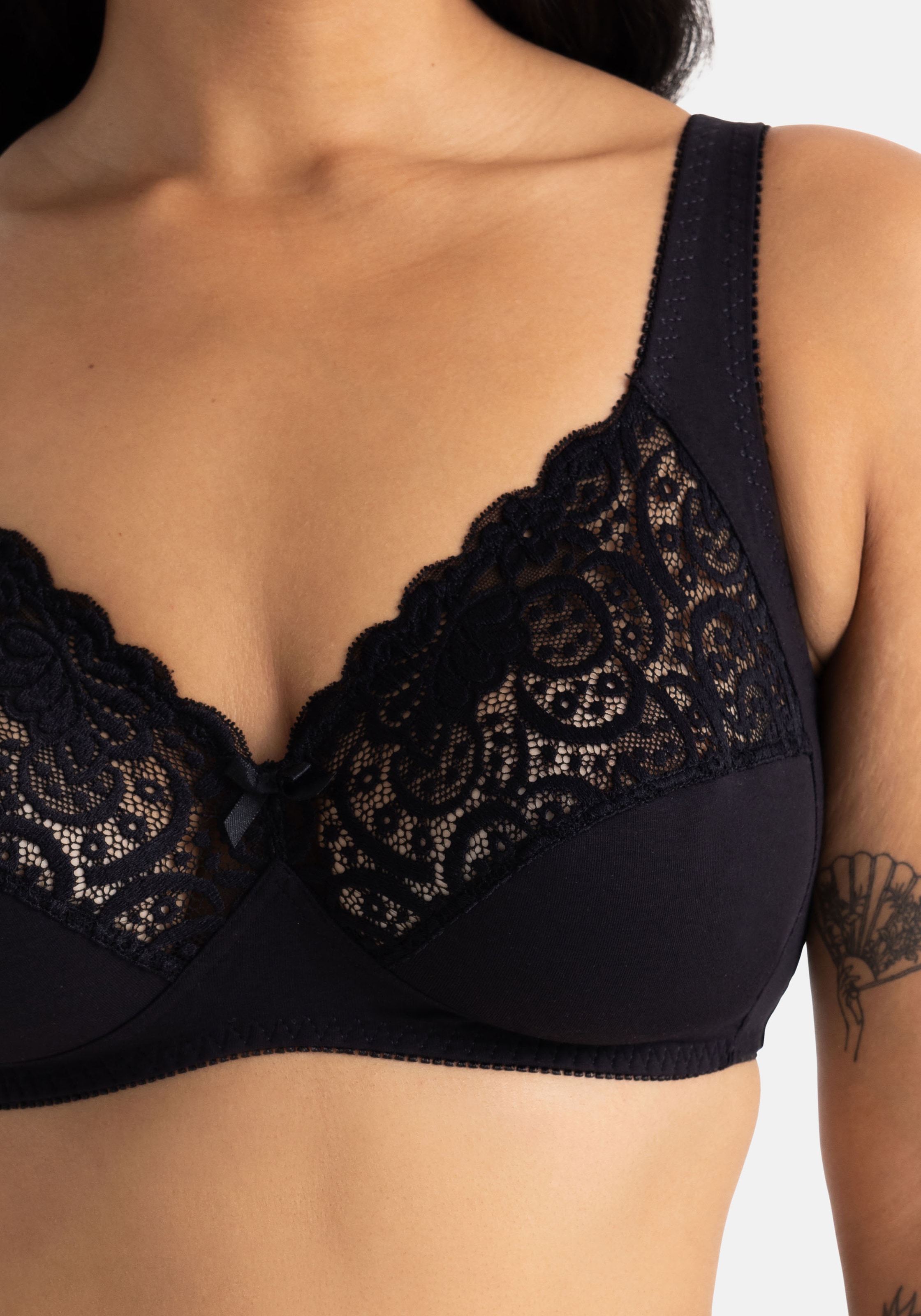Dorina Bügelloser BH »Georgina«, mit Spitze, stützendes Unterbrustband, Full-Cup