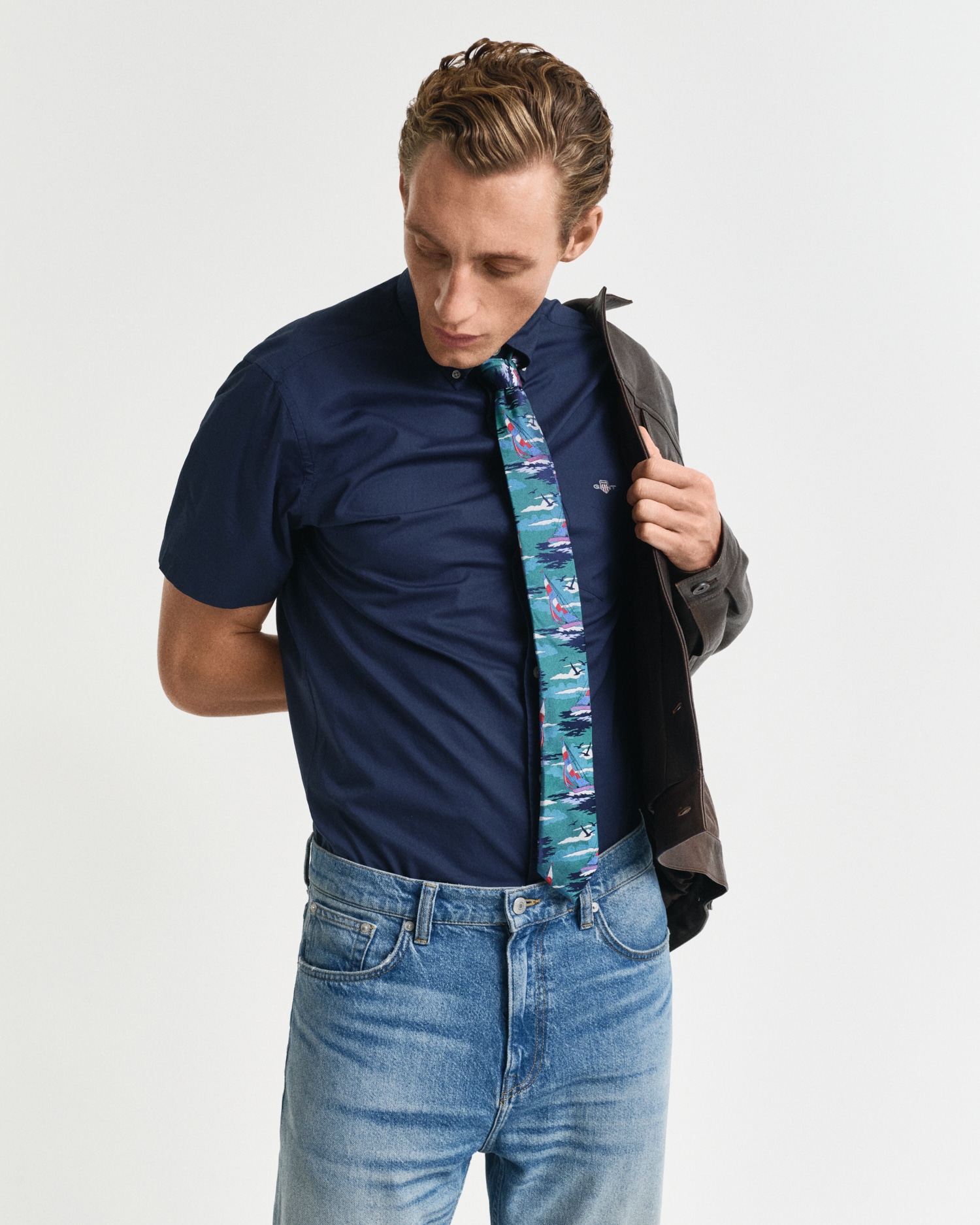 Gant Kurzarmhemd »Regular Fit Popeline Hemd leicht strapazierfähig pflegeleicht« mit einer kleinen Logostickerei auf der Brusttasche