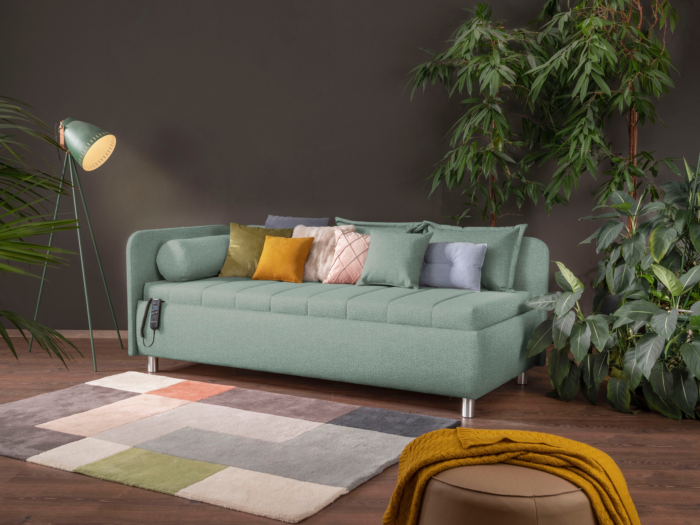 alina Schlafsofa »Kiana«, Liegefläche 90/200 cm oder 100/200 cm, Bettkasten, Zierkissen-Set