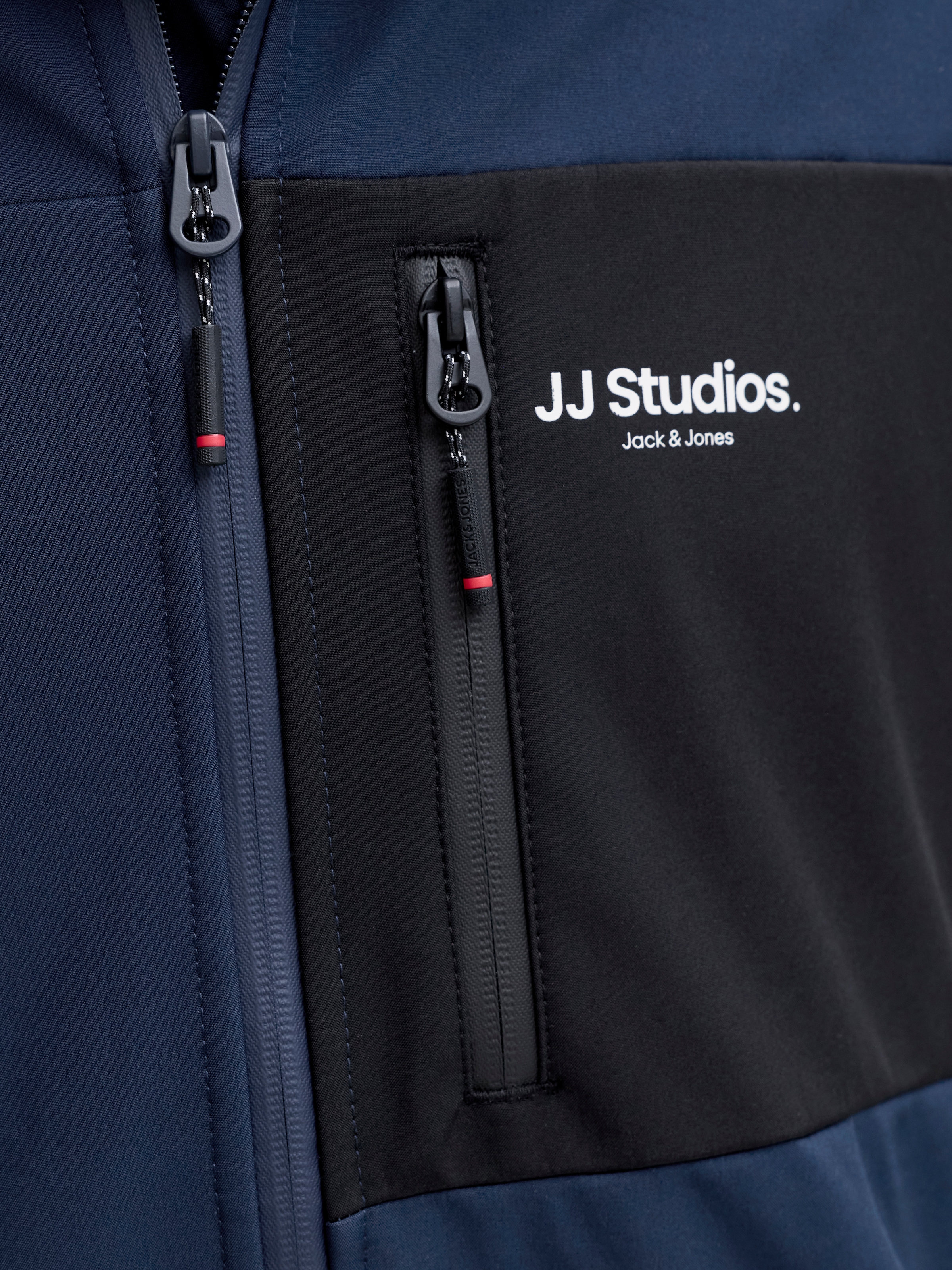 Jack & Jones Softshelljacke »JJNORTH SOFTSHELL JACKET« mit Kapuze