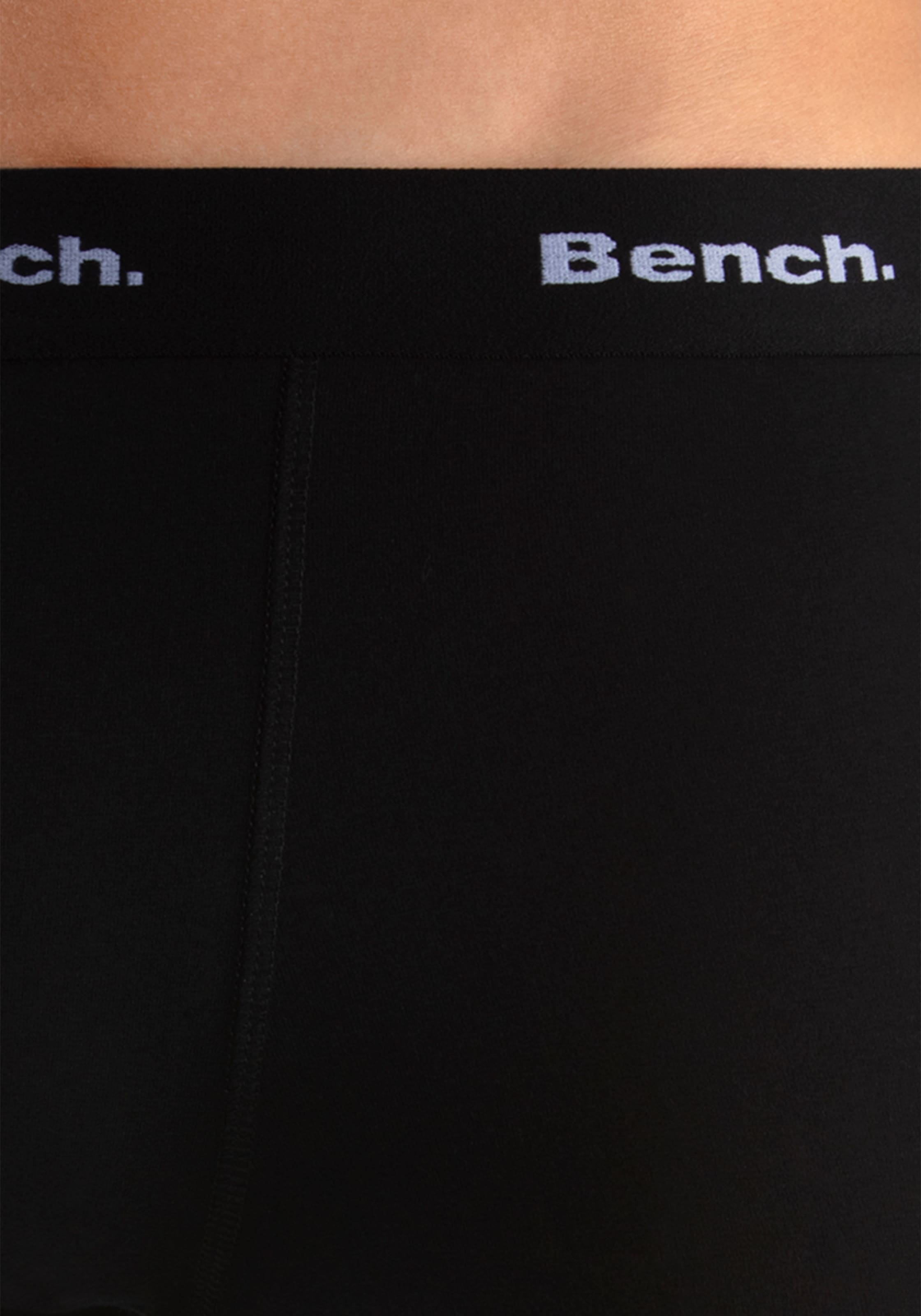 Bench. Boxershorts, (Packung, 4 St.), in Hipster-Form mit kontrastfarbenem Bund