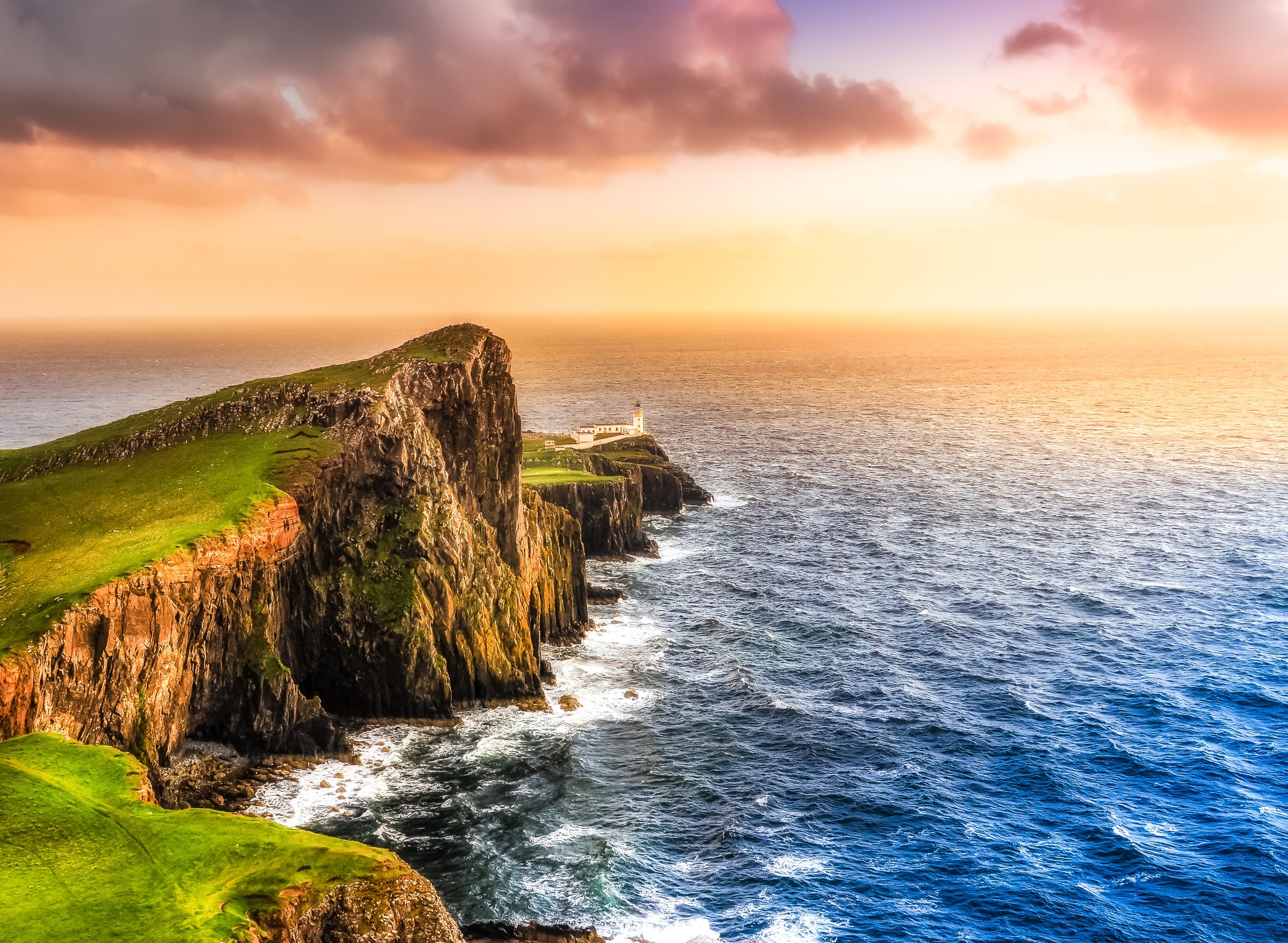 Papermoon Fototapete »Neist Point Lighthouse« glatt günstig online kaufen