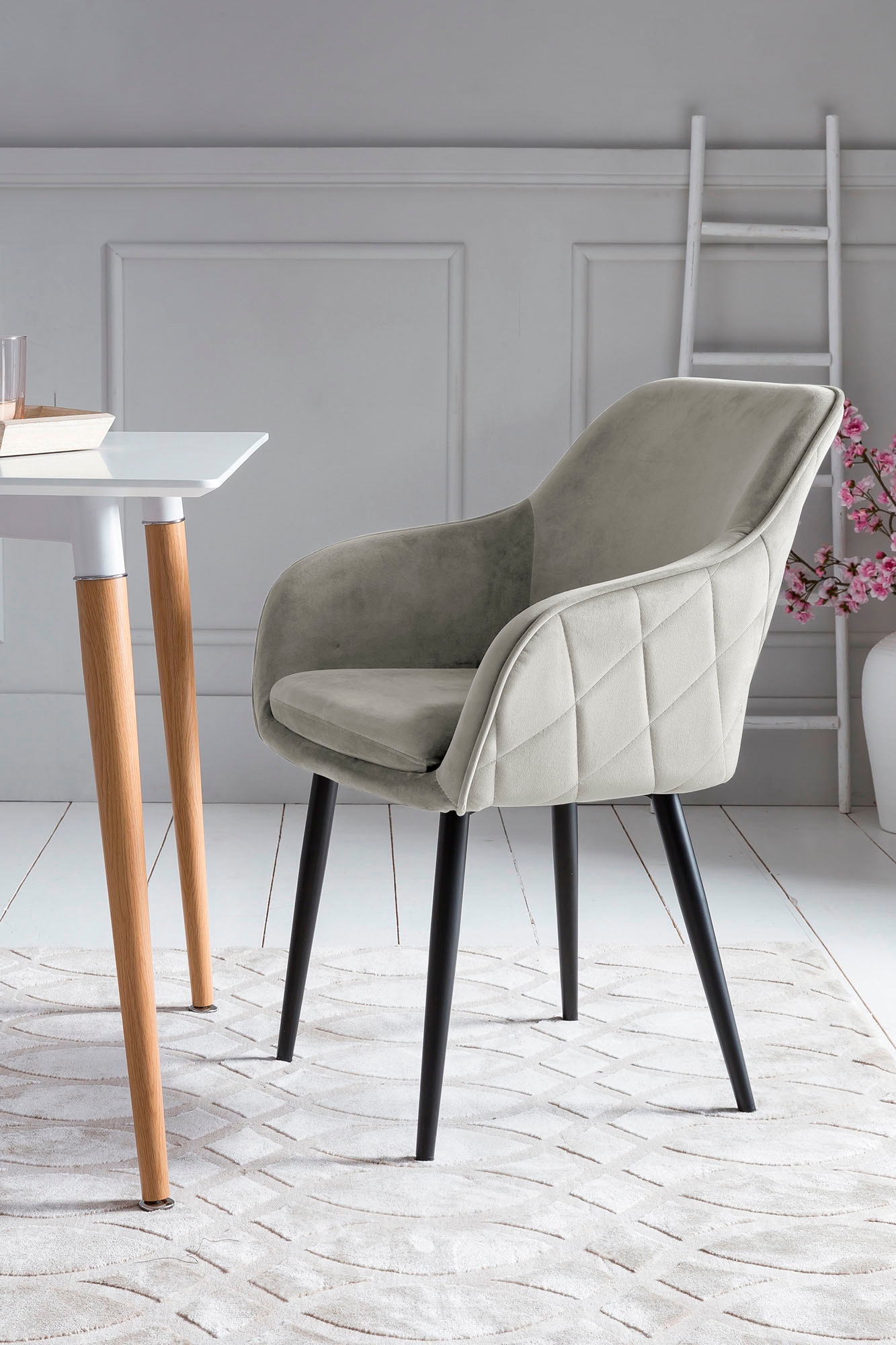 SalesFever Armlehnstuhl »Komfortabler Esszimmerstuhl mit Stil« () mit Diama günstig online kaufen