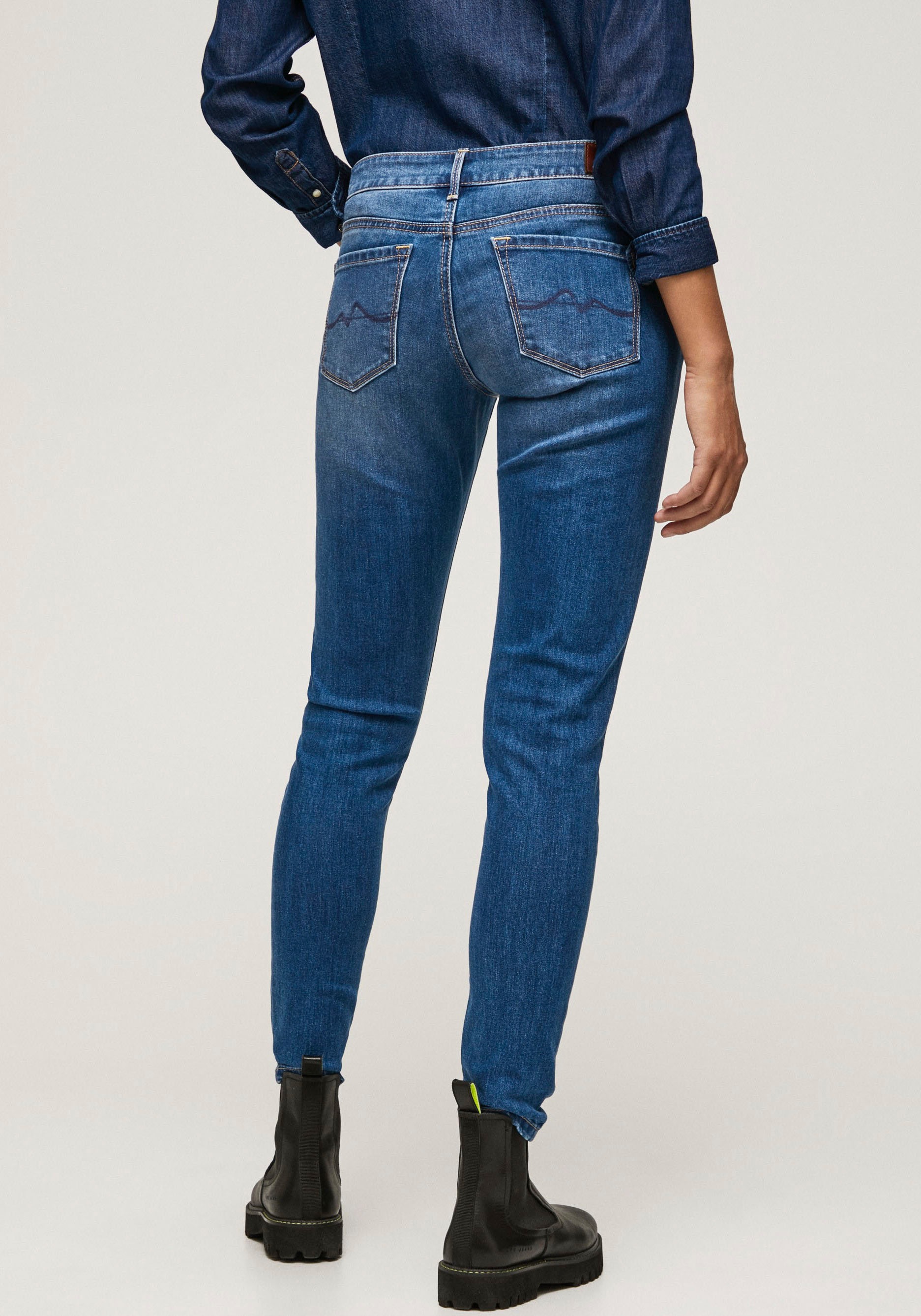 Stretch-Anteil und mit Pepe bequem Jeans Skinny-fit-Jeans »SOHO«, 1-Knopf 5-Pocket-Stil Bund kaufen im