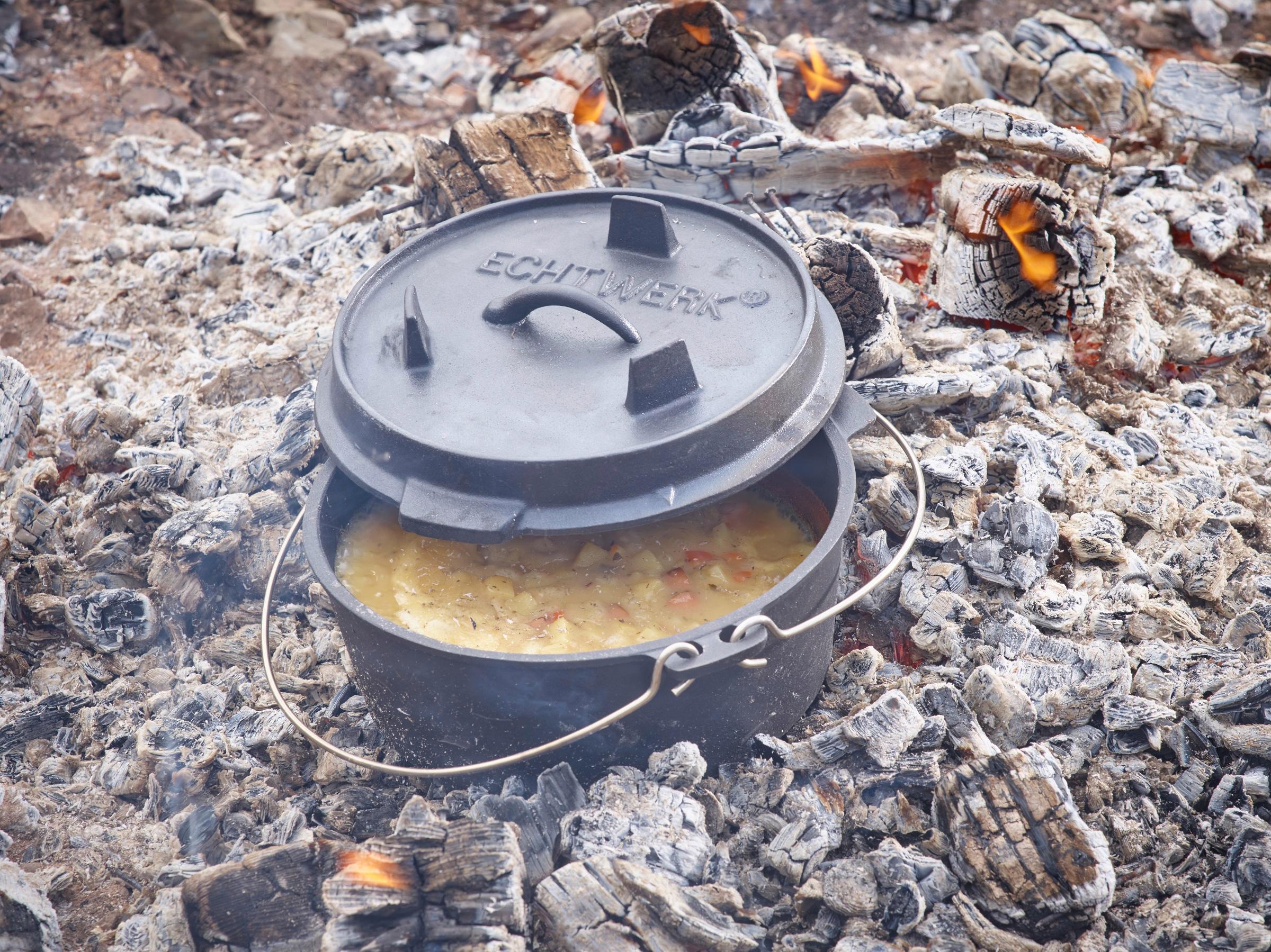 ECHTWERK Schmortopf »Dutch Oven«, Gusseisen, (1 tlg.), Feuertopf, Gusseisen BBQ Kochtopf, bereits eingebrannt, 4,9 Liter