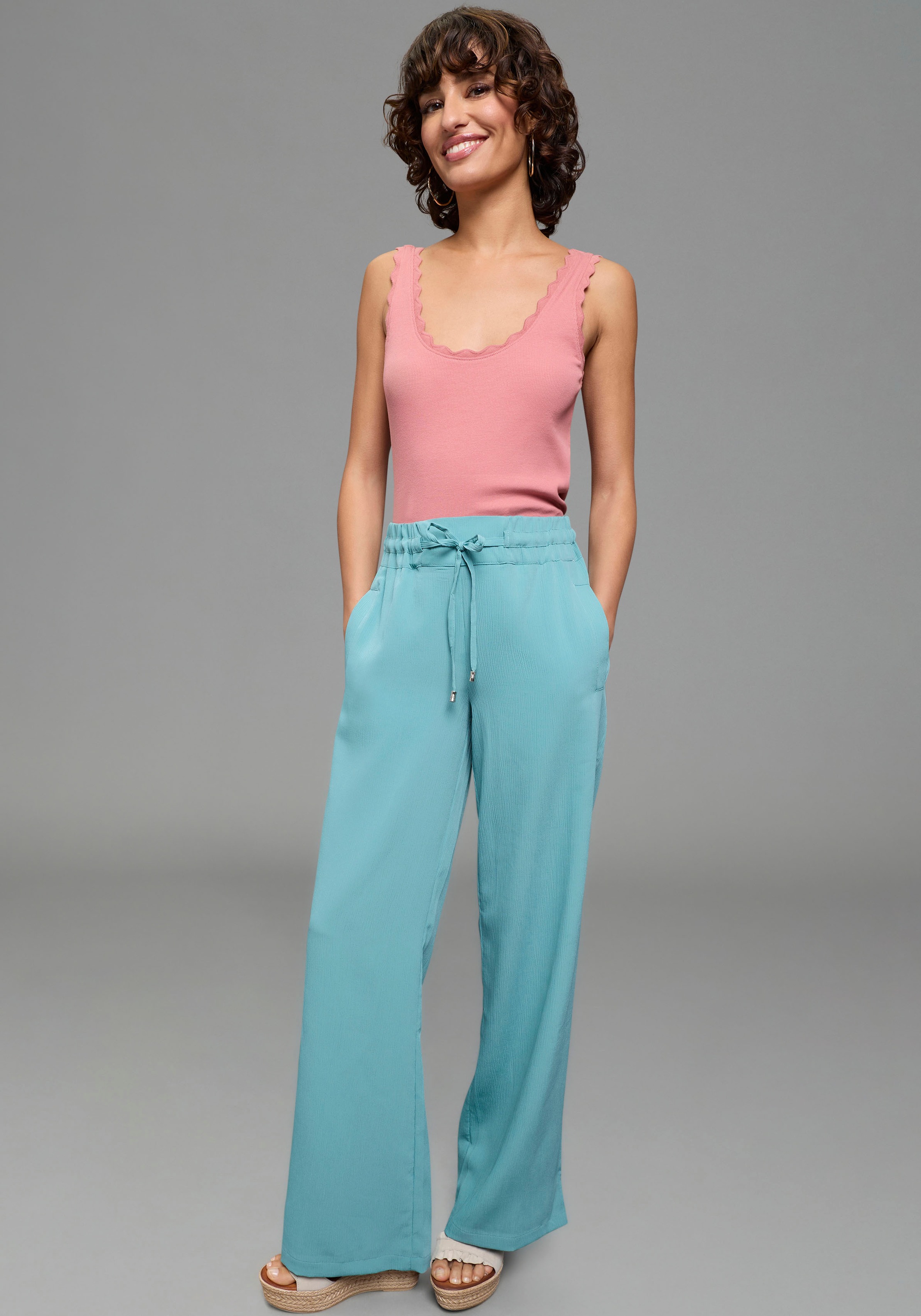 Laura Scott Tanktop hüftlang, mit Rundhalsausschnitt, aus Baumwolle und Elasthan