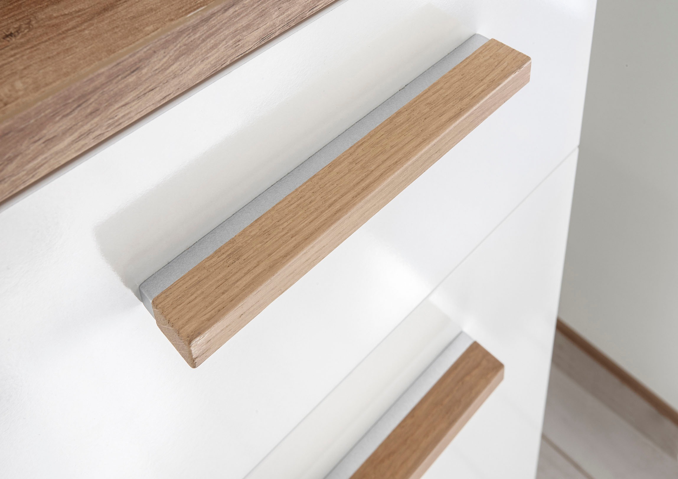 Saphir Badmöbel-Set »Quickset Mineralmarmor-Waschtisch mit LED-Spiegel, Unterschrank«, (7 St.), Hängeschrank, Midischrank, 5 Türen, 2 Schubladen, 7 Glas-Einlegeböden