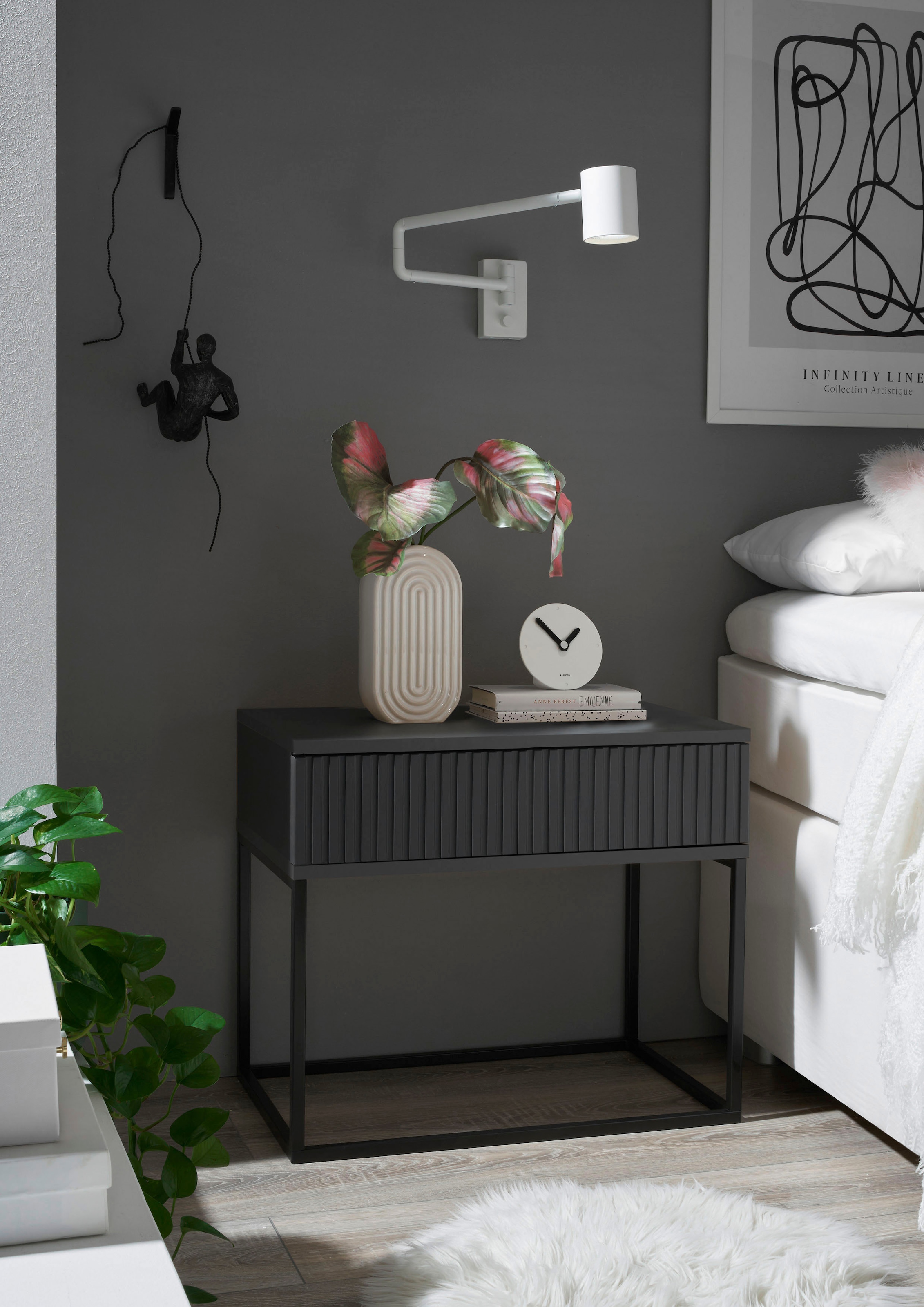 Schlafkontor Nachtkommode »Marle Nachtkonsole, Nachtkästchen auf Metall-Fußgestell« Schubkasten in Rillenoptik auf schwarzem Metallgestell