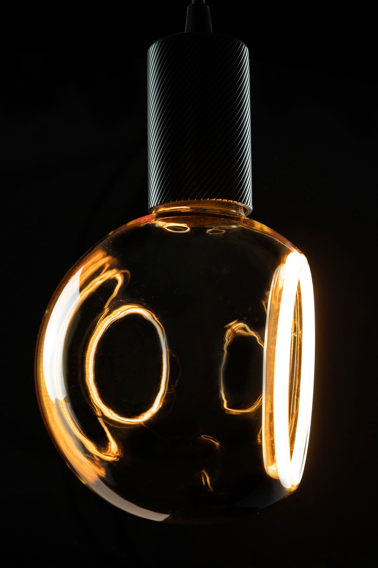 SEGULA LED-Leuchtmittel »LED Floating Globe 150 gold - 90°«, E27, 1 St., Extra-Warmweiß, LED Floating Globe 150 gold - 90°, E27, 4,5W, CRI 90, dimmbar