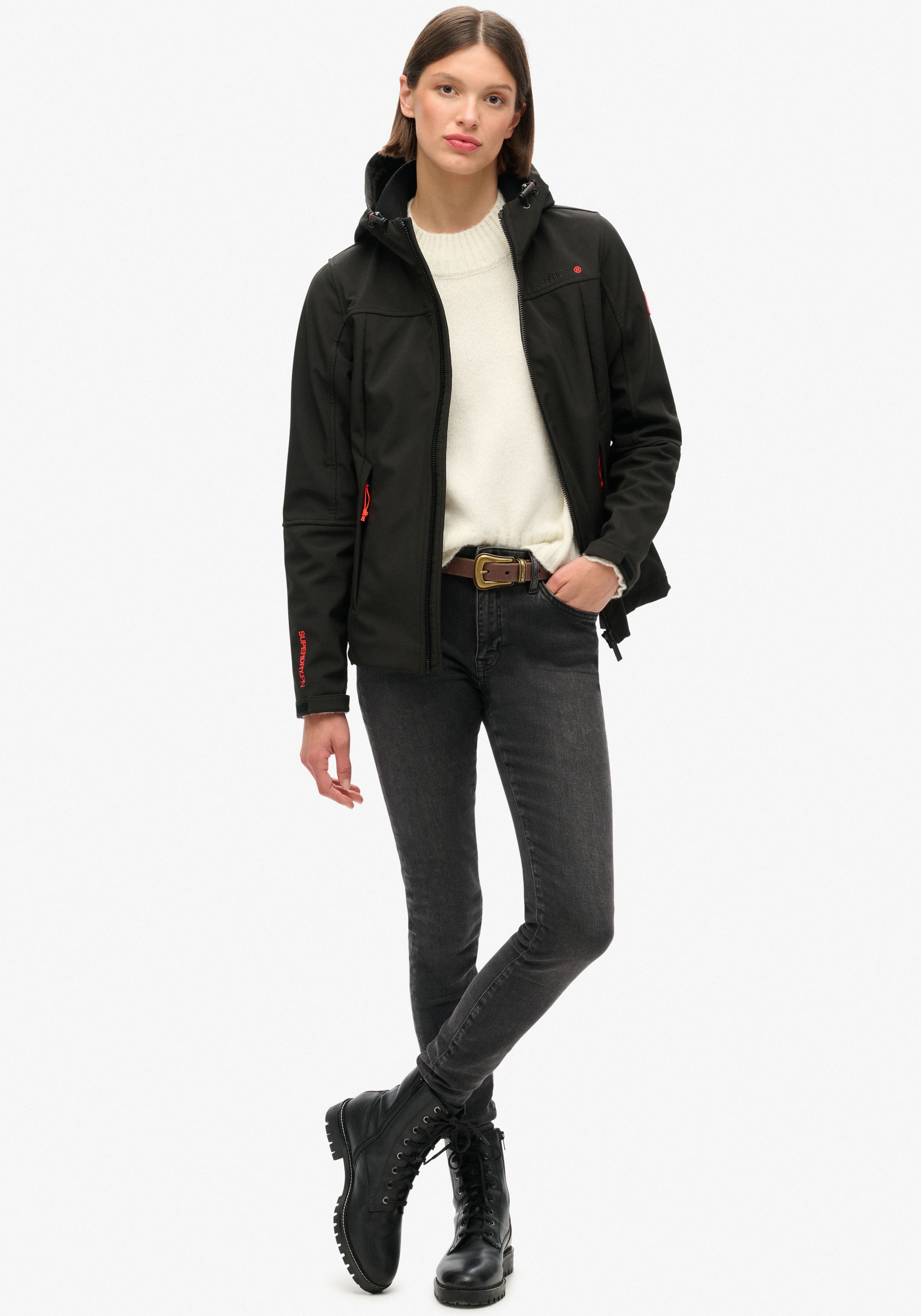 Superdry Outdoorjacke »HOODED CLASSIC TREKKER JKT«, mit Kapuze