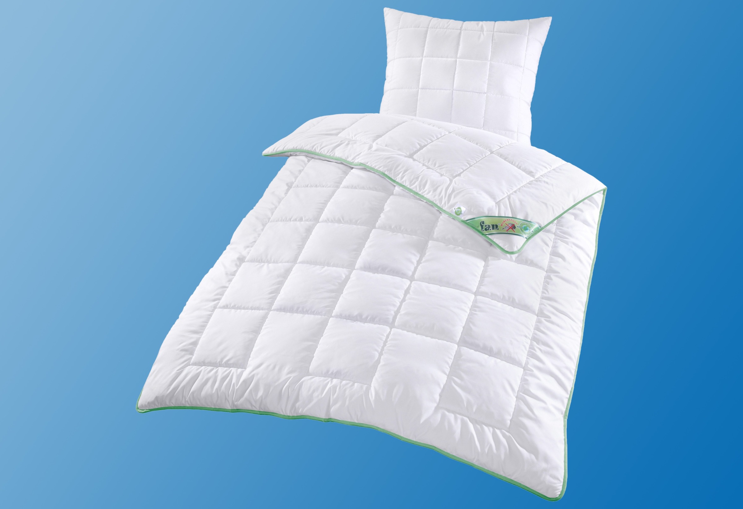 f.a.n. Schlafkomfort Microfaserbettdecke »Greenfirst«, warm, Bezug 100% Baumwolle, (1 St.)
