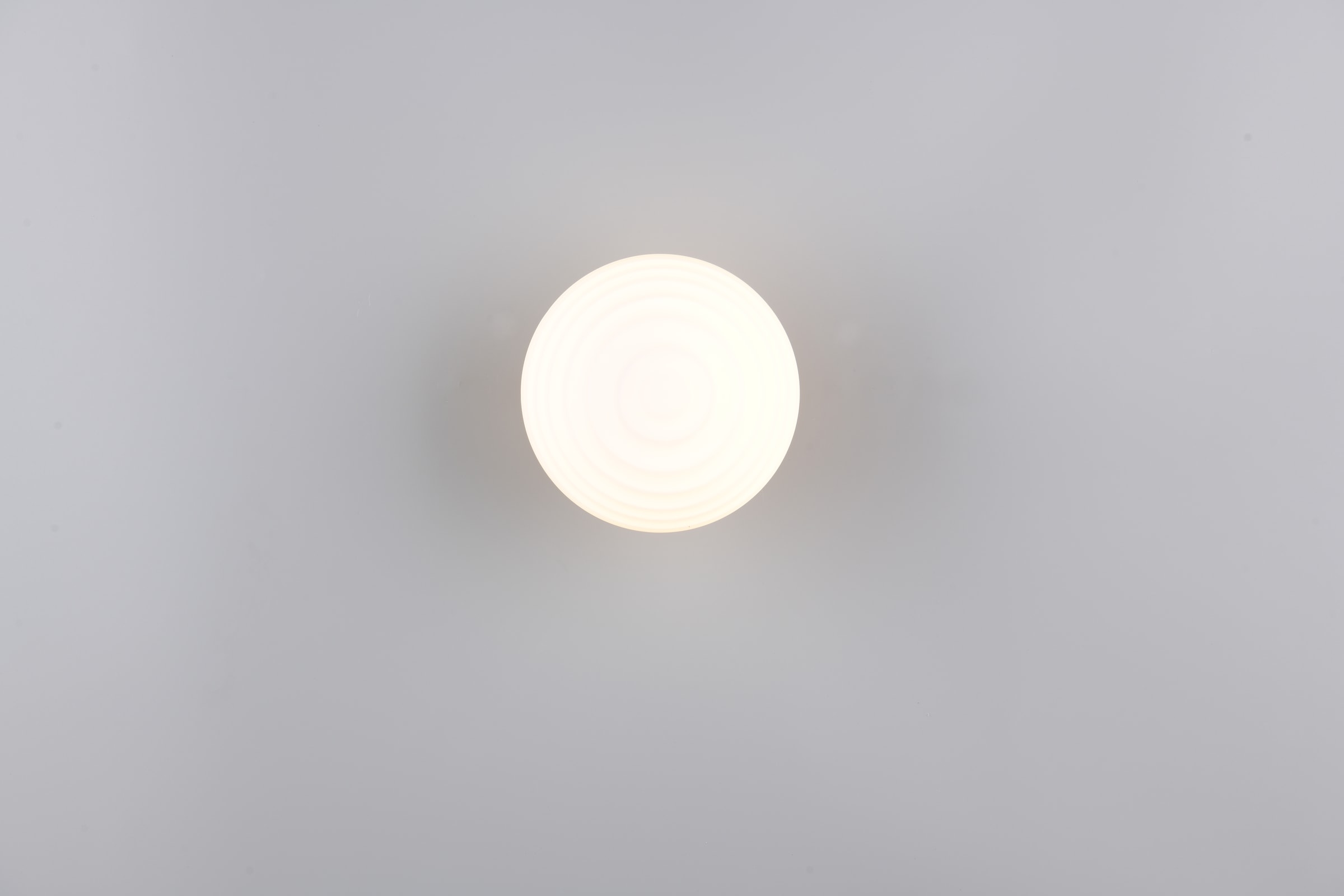 REALITY Leuchten LED Wandleuchte »EARL, runde Akku Wandlampe mit Touchdimmer, USB-Anschluss Ø 15,5cm«, 1 flammig, Leuchtmittel LED-Board | LED fest integriert, Akku Wandlampe Glasschirm, einfache Wandbefestigung, Tiefe 15 cm