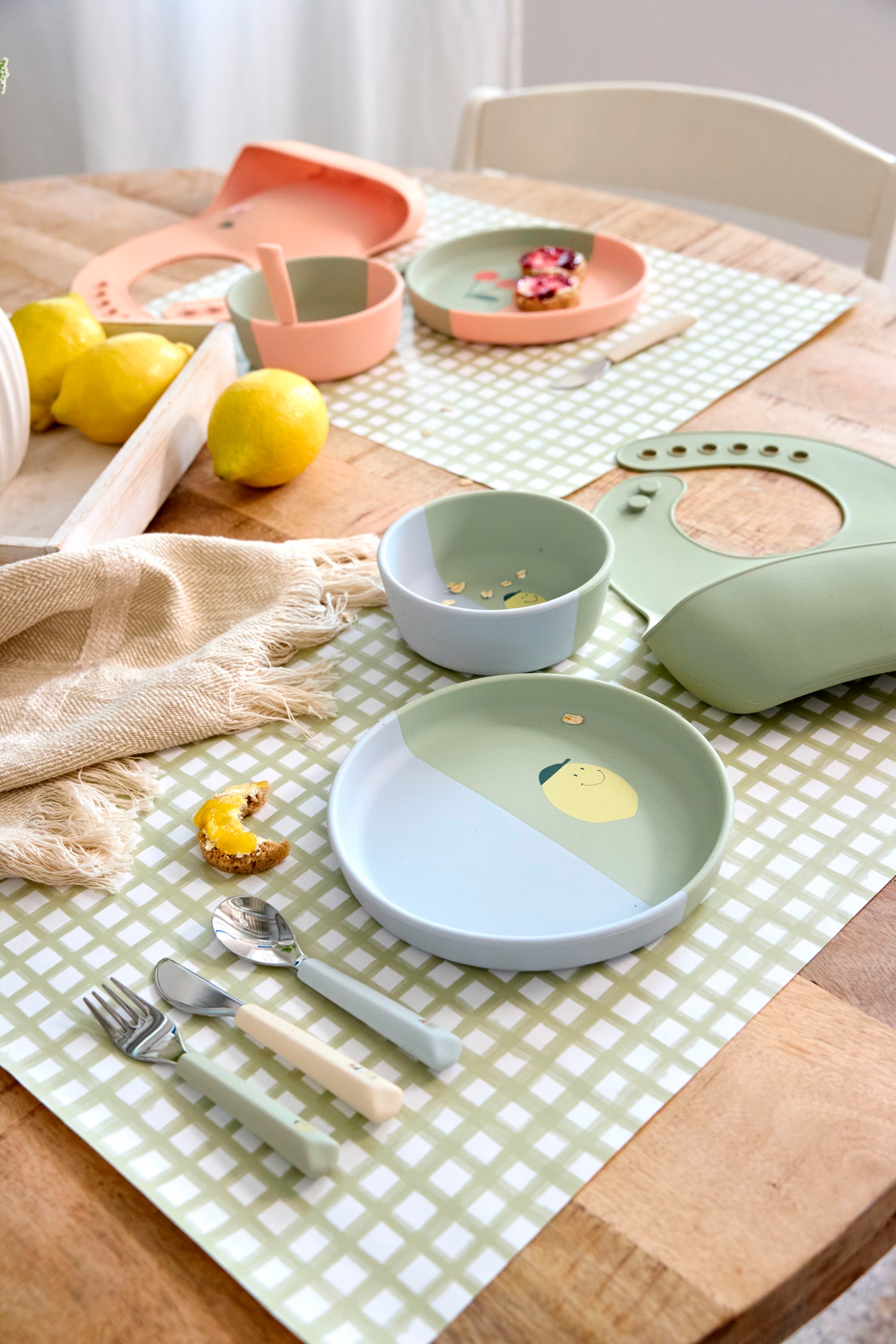 LÄSSIG Kindergeschirr-Set »Happy Fruits Kirsche, Silikon«