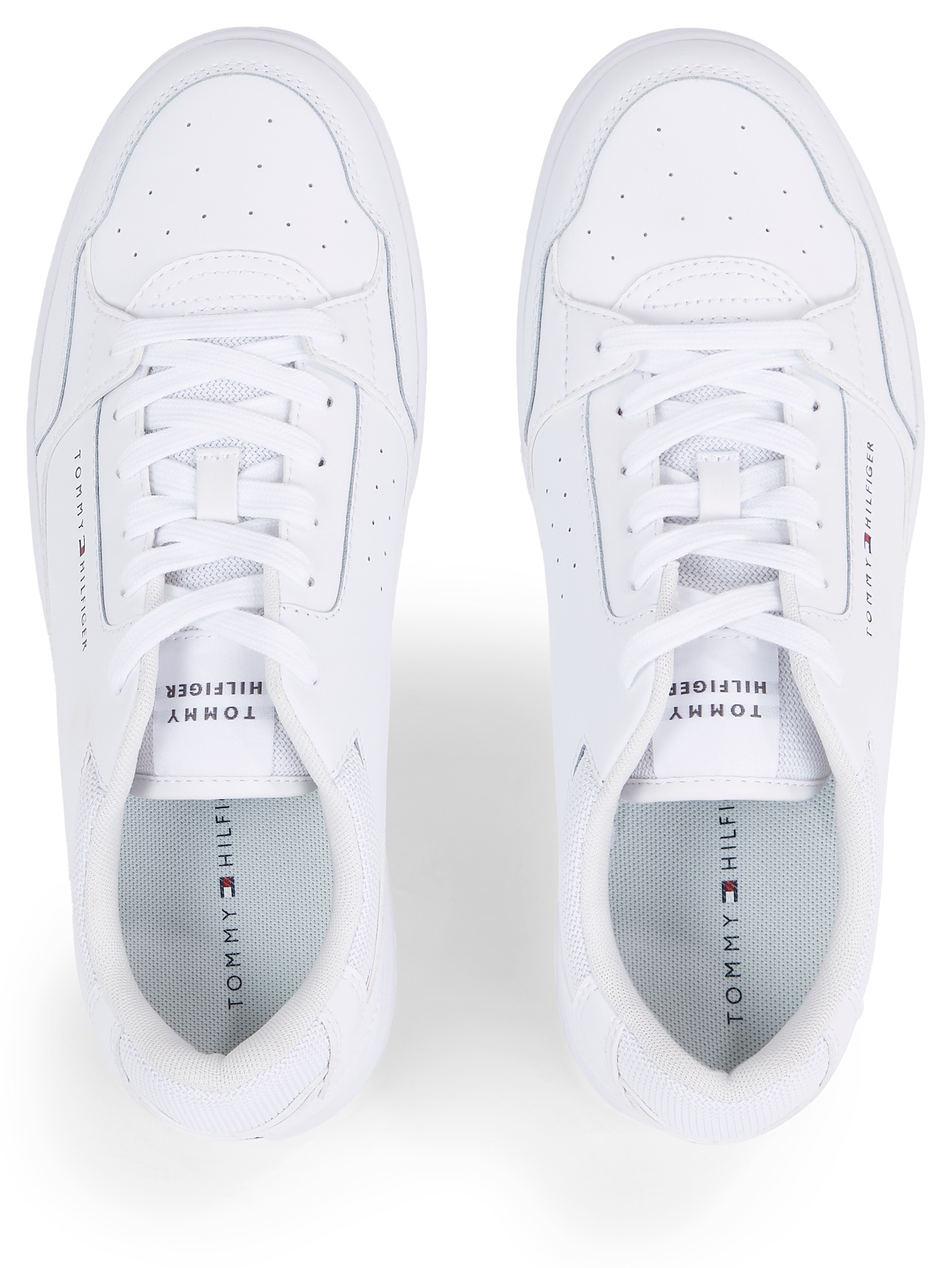 Tommy Hilfiger Sneaker »TH BASKET CORE LEATHER ESS«, mit gepolstertem Schaftrand, Freizeitschuh, Halbschuh, Schnürschuh