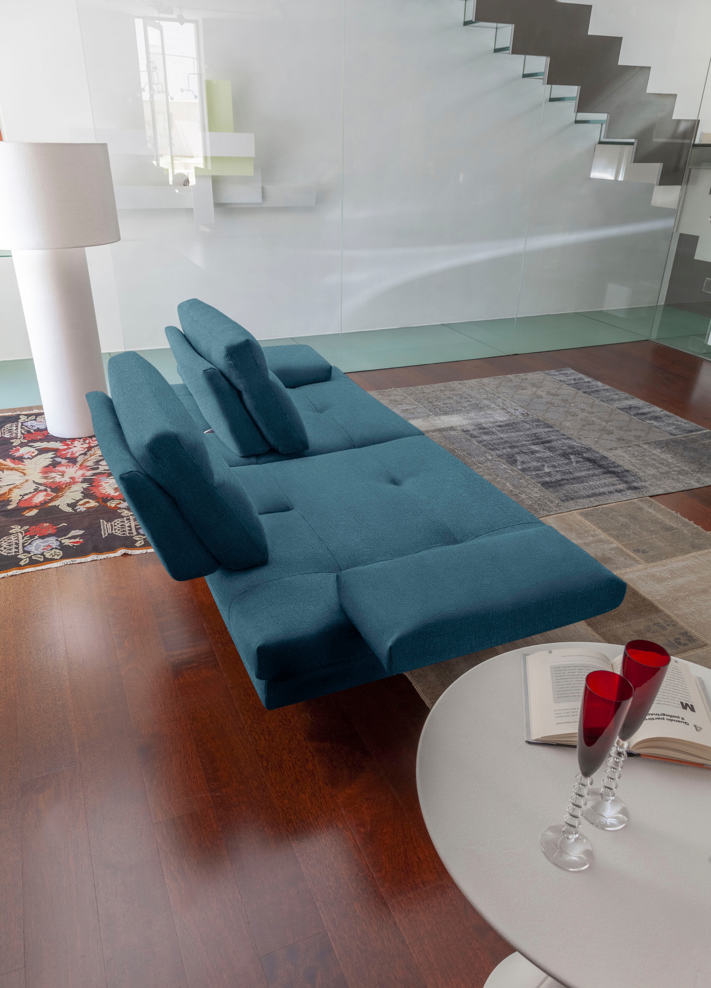 CALIA ITALIA 3,5-Sitzer »Toby Wing, italienisches Designsofa, super bequem, Megasofa«, inkl. Sitztiefenverstellung und Armteilfunktion, Füße in Schwarz matt