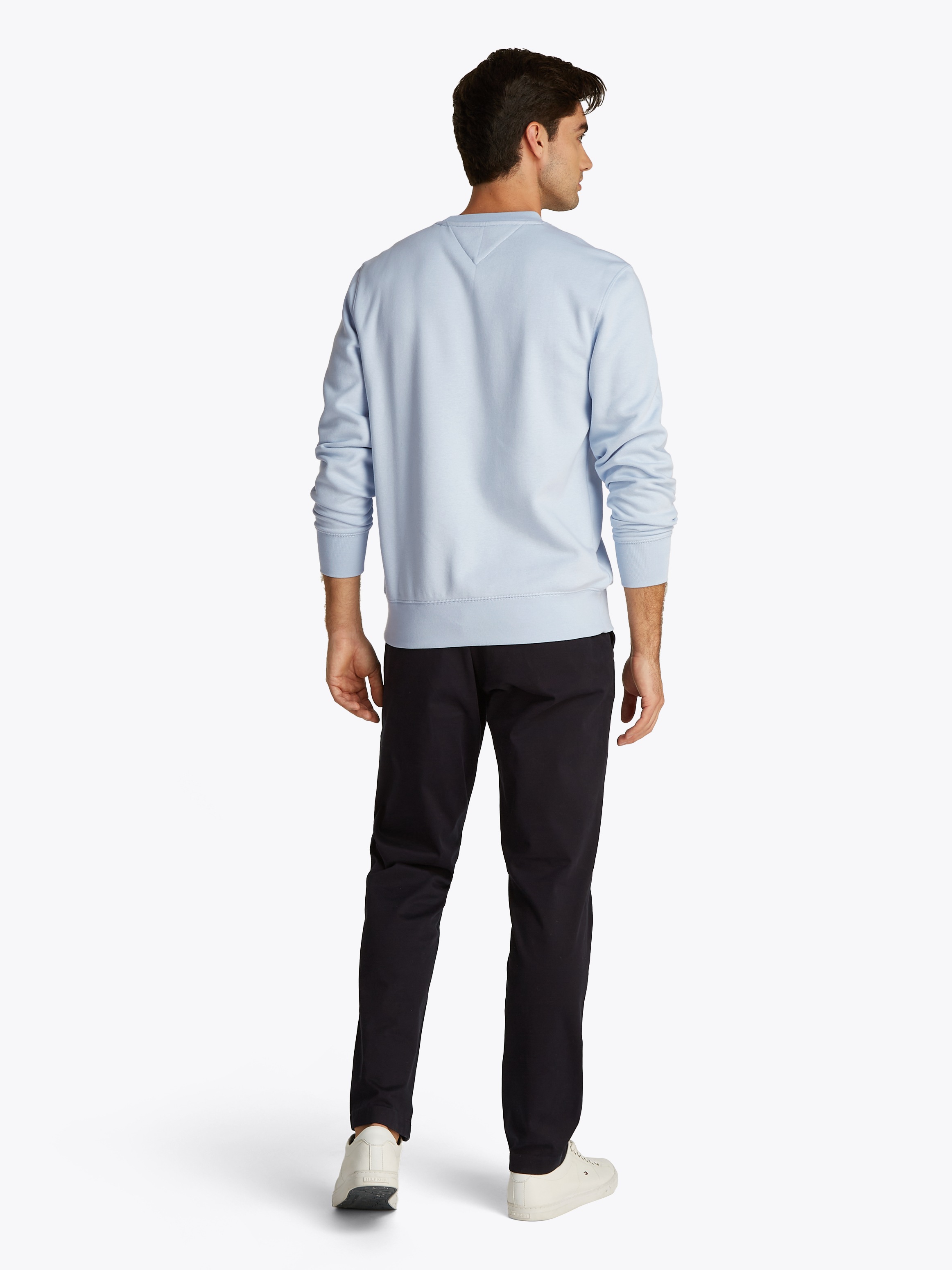Tommy Hilfiger Sweatshirt »TOMMY LOGO SWEATSHIRT mit Rundhals und Stickerei«, unifarben, casual, regular fit, Baumwollmix, Rundhals